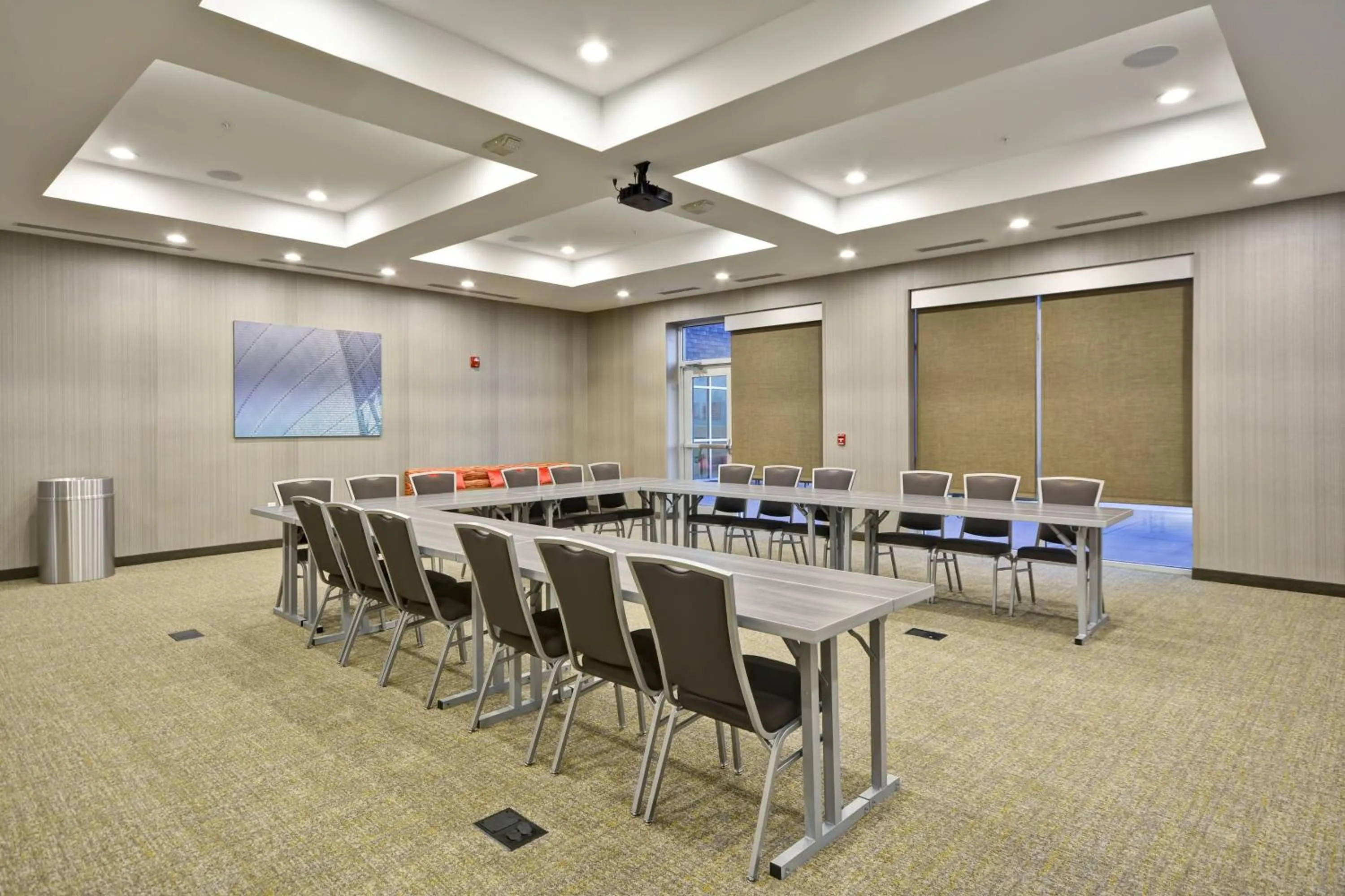 Meeting/conference room in SpringHill Suites by Marriott Cincinnati Blue Ash
