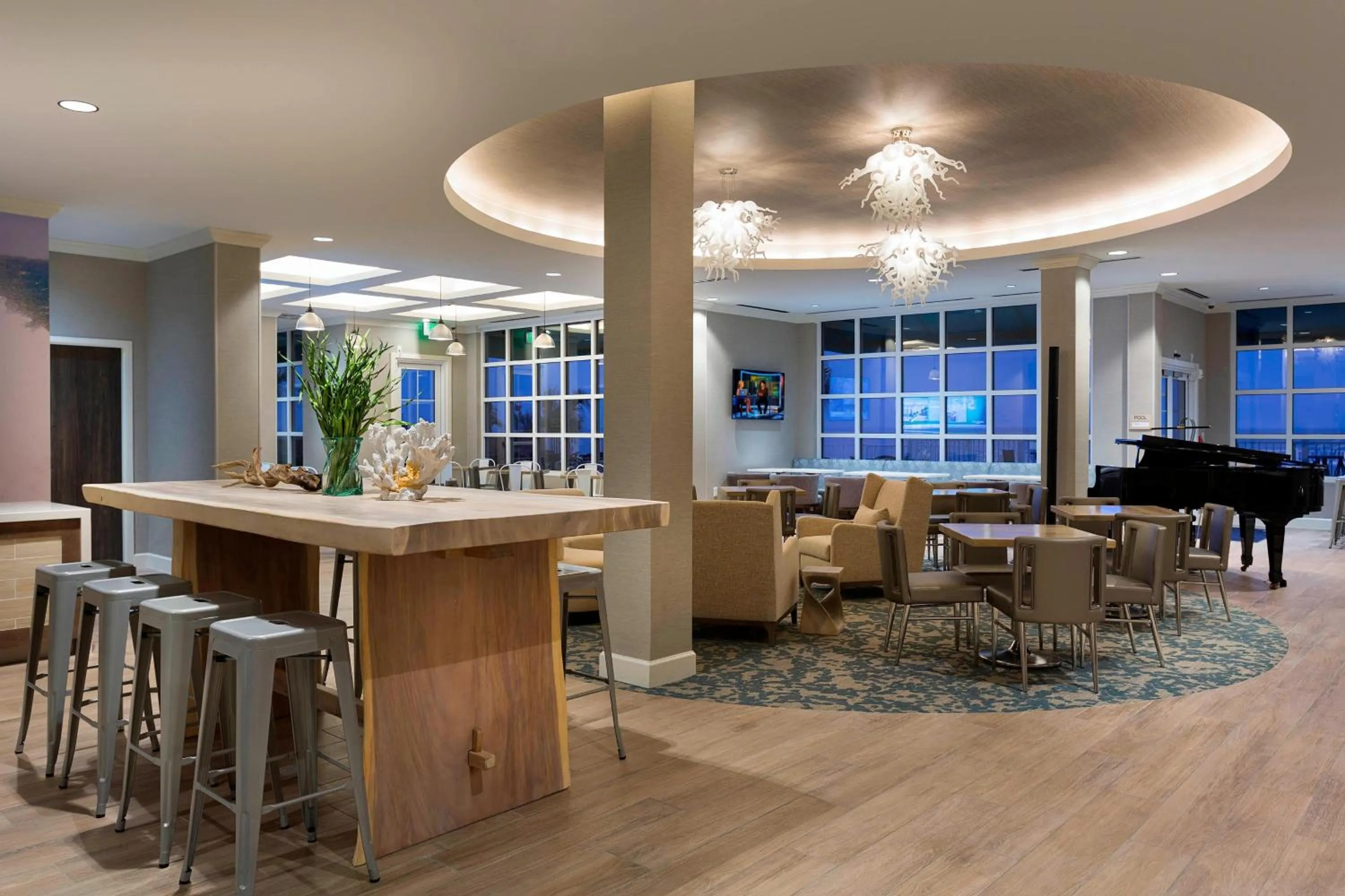 Restaurant/places to eat in SpringHill Suites by Marriott New Smyrna Beach