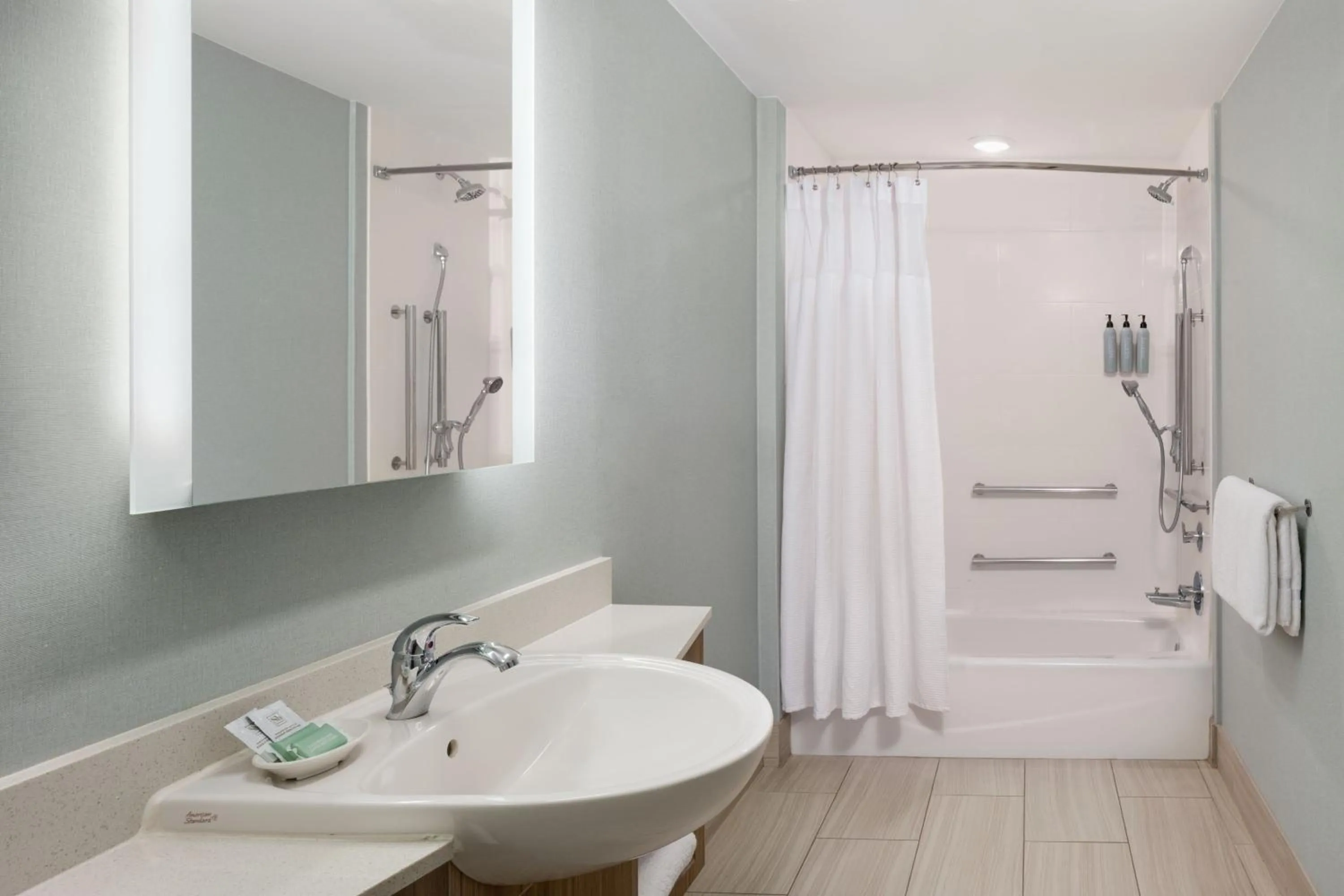 Bathroom in SpringHill Suites by Marriott New Smyrna Beach