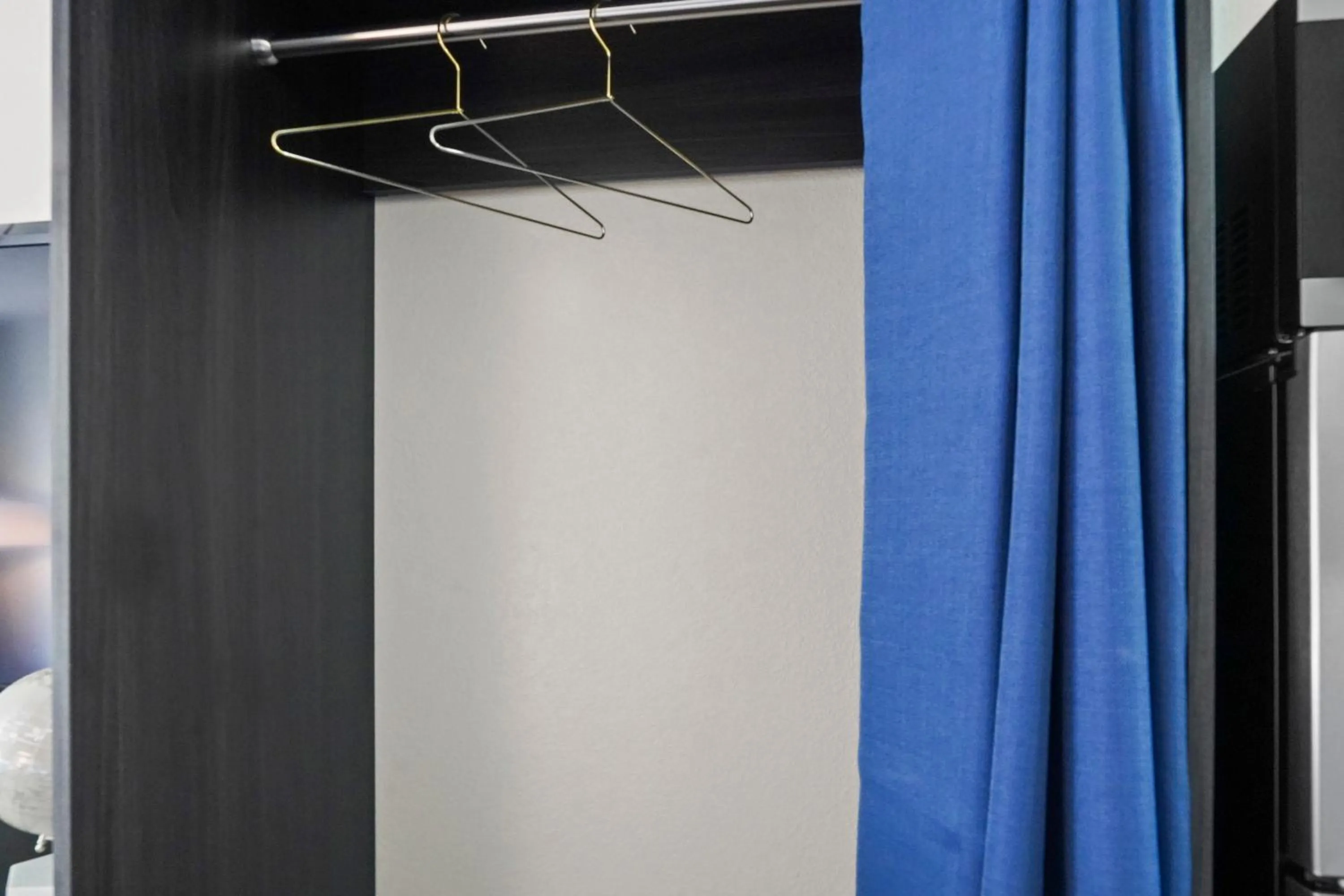 wardrobe in Stayable St Augustine