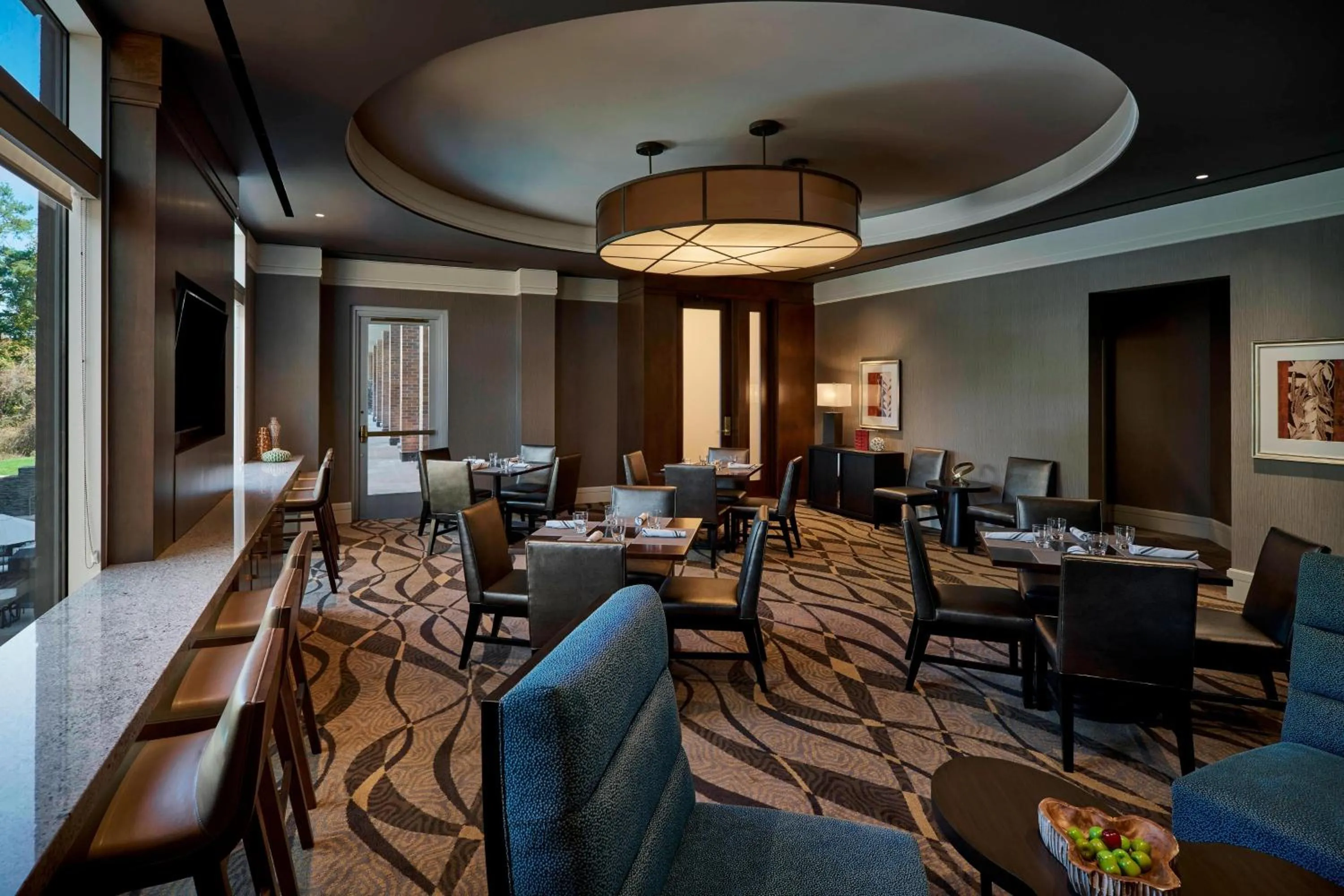 Restaurant/places to eat in The StateView Hotel, Autograph Collection