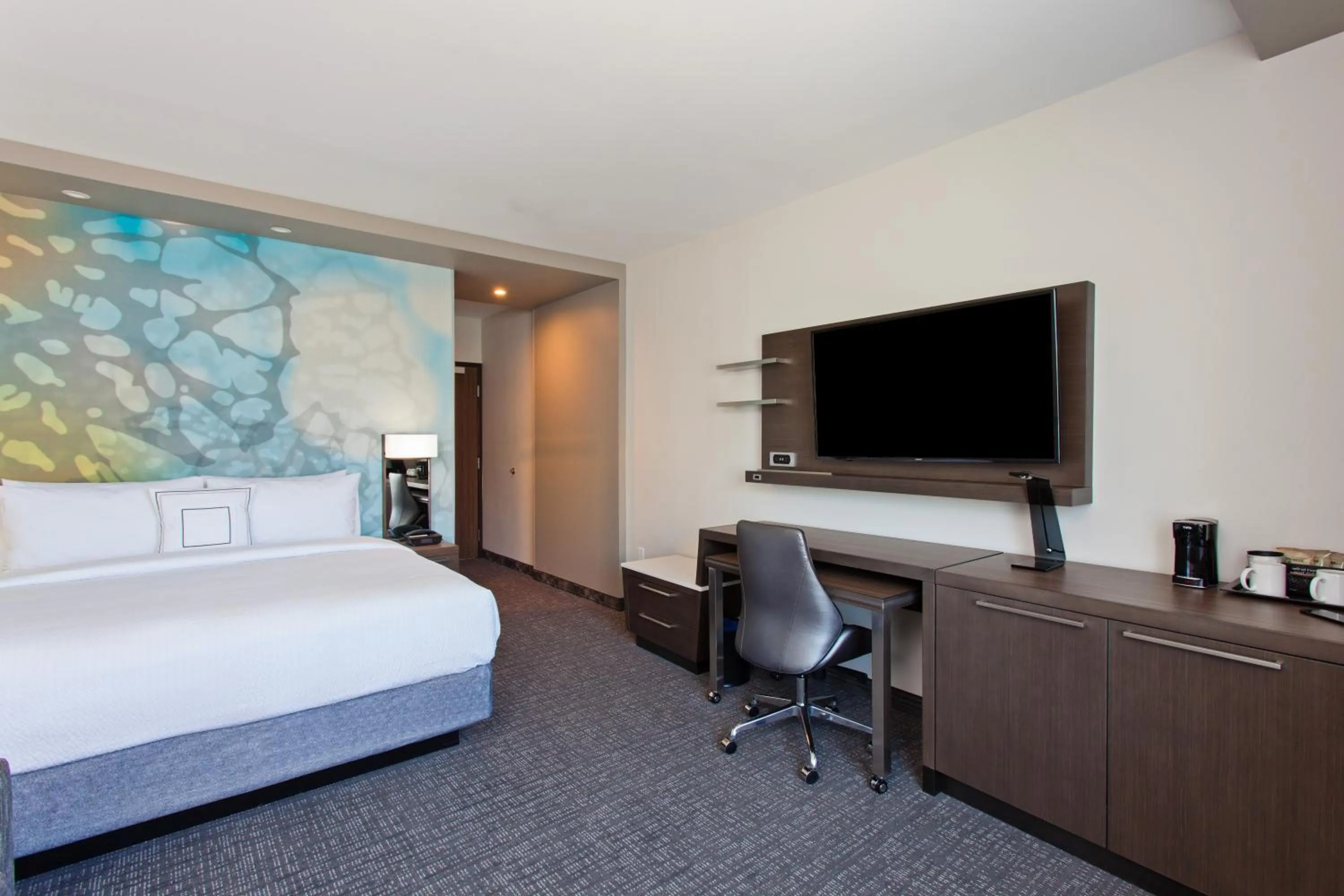 Bed in Courtyard by Marriott San Diego El Cajon