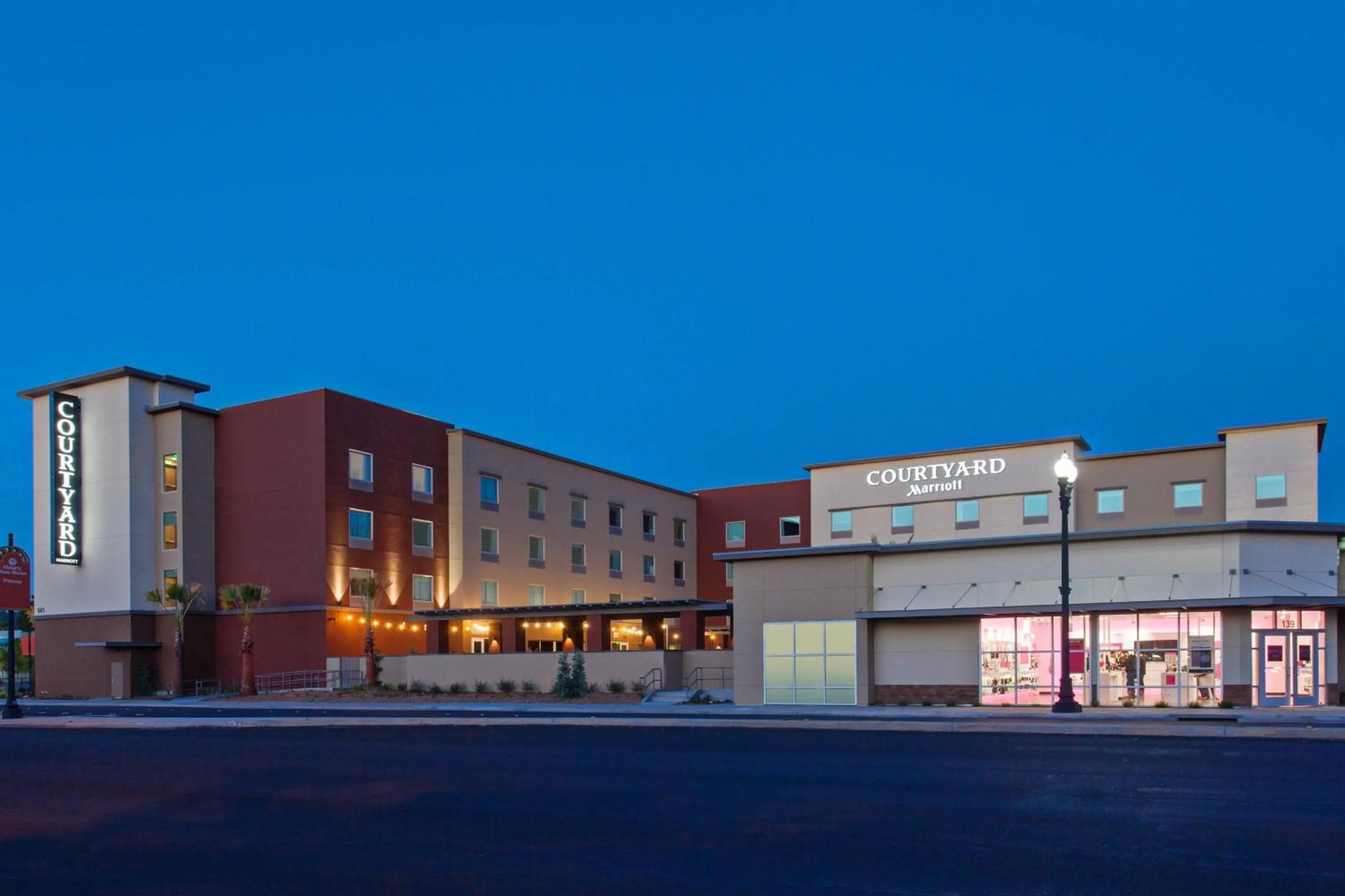 Property building in Courtyard by Marriott San Diego El Cajon