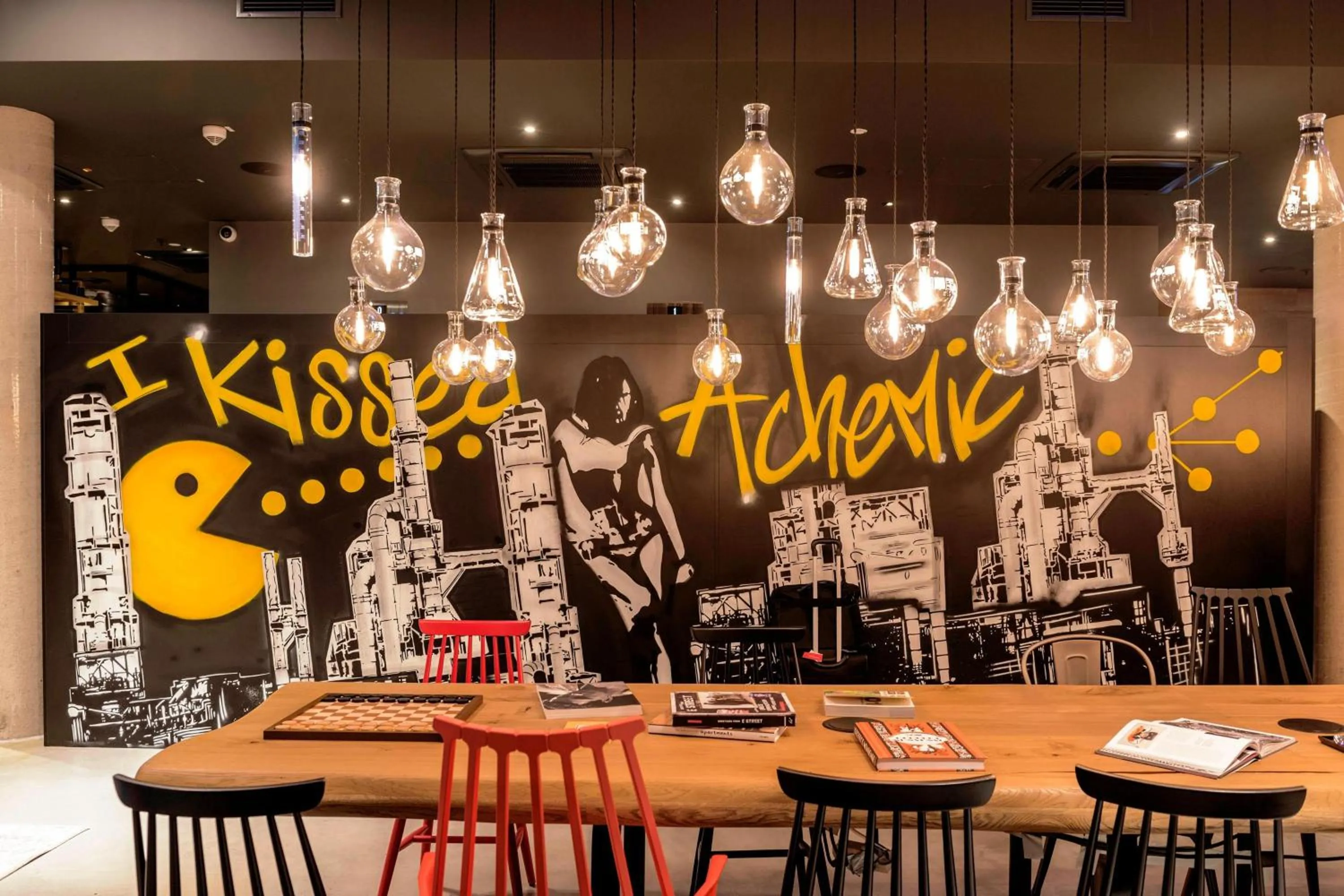 Restaurant/places to eat in Moxy Ludwigshafen