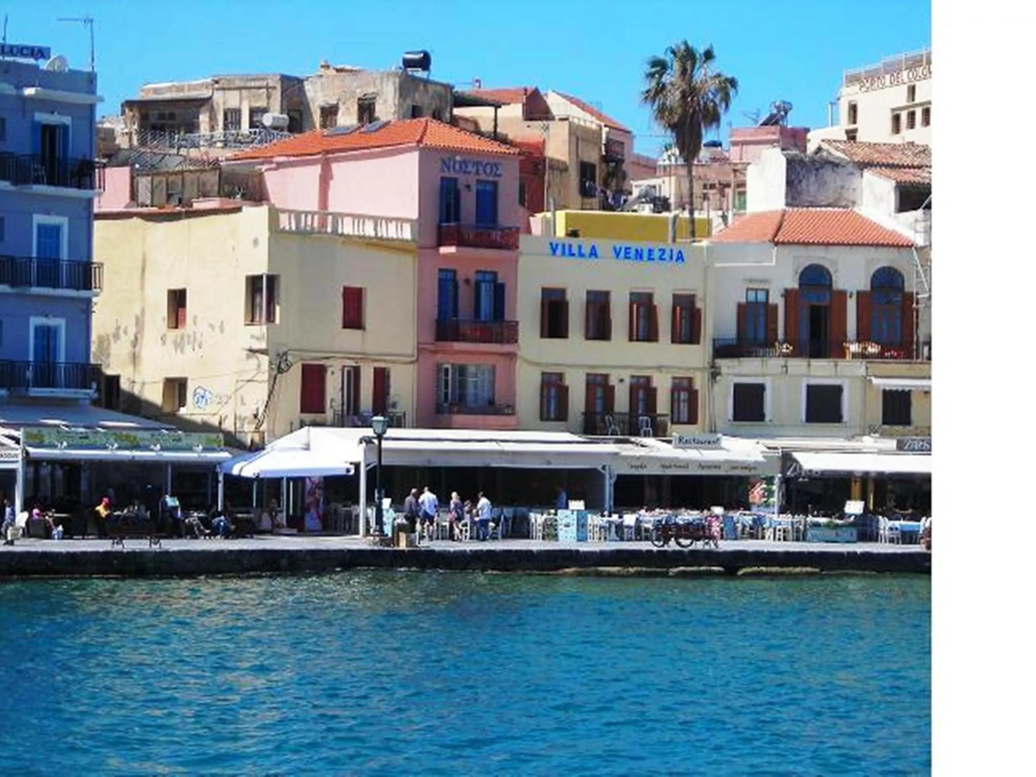 Property building in Villa Venezia