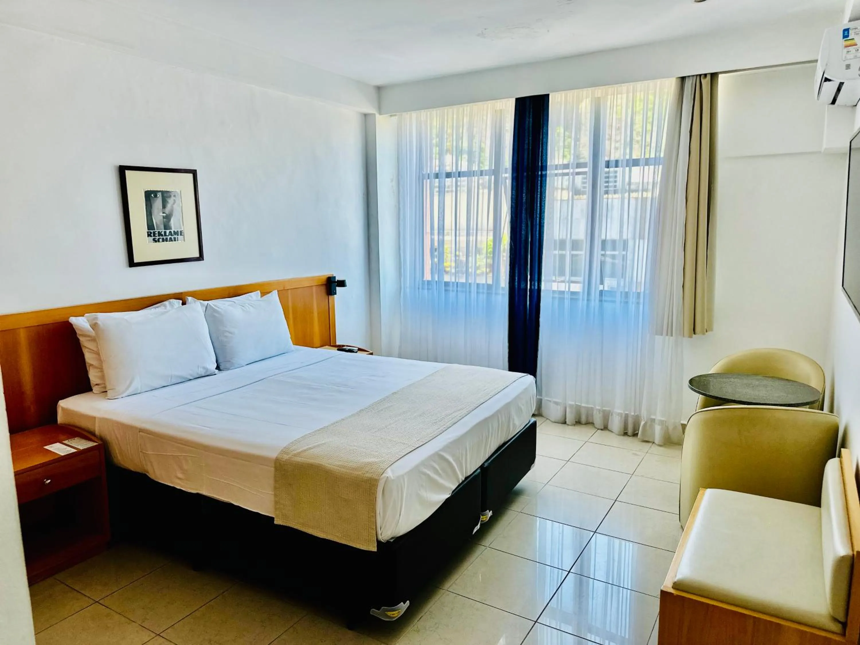 TV and multimedia, Bed in Copacabana Mar Hotel