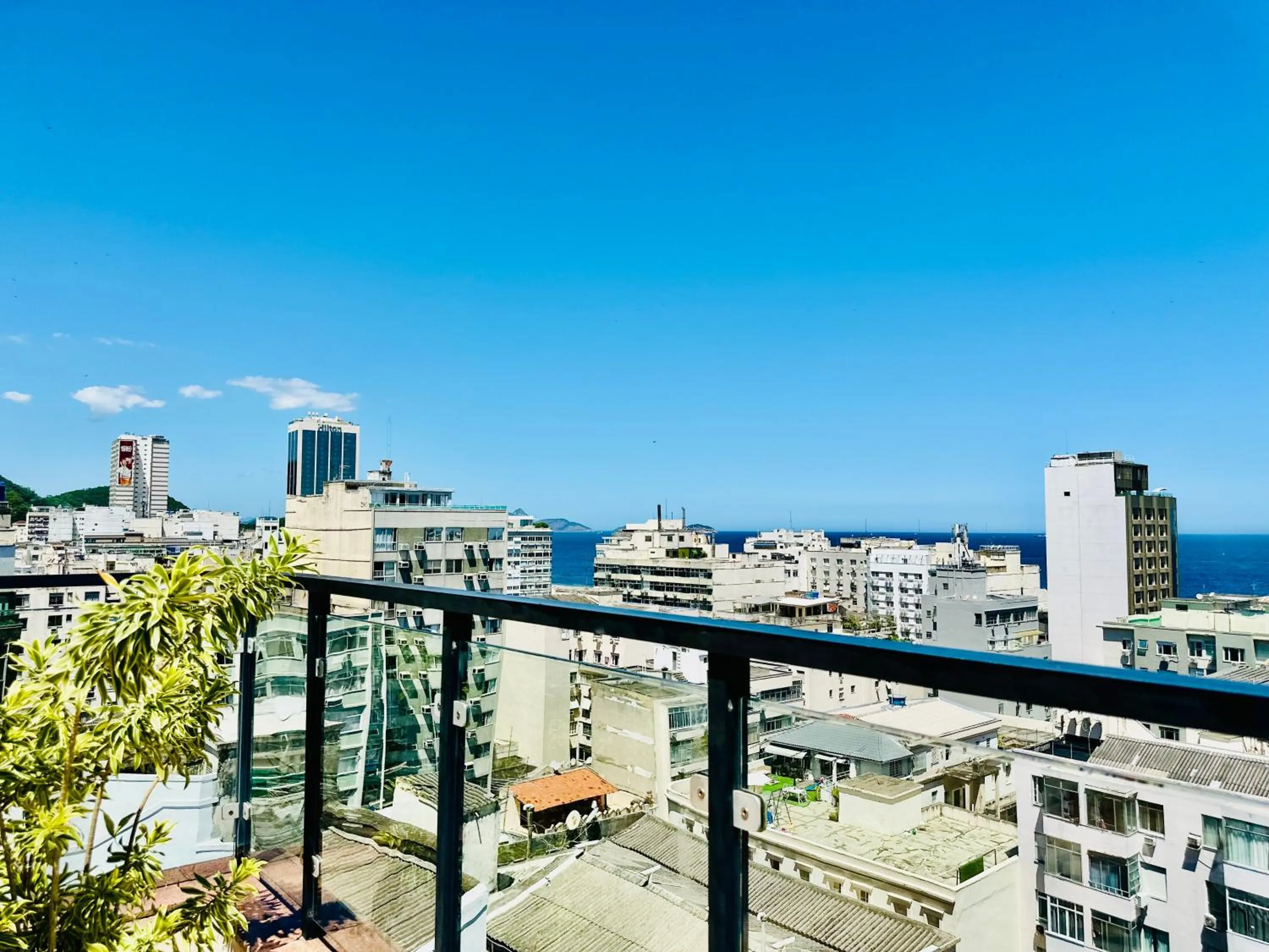Swimming pool in Copacabana Mar Hotel