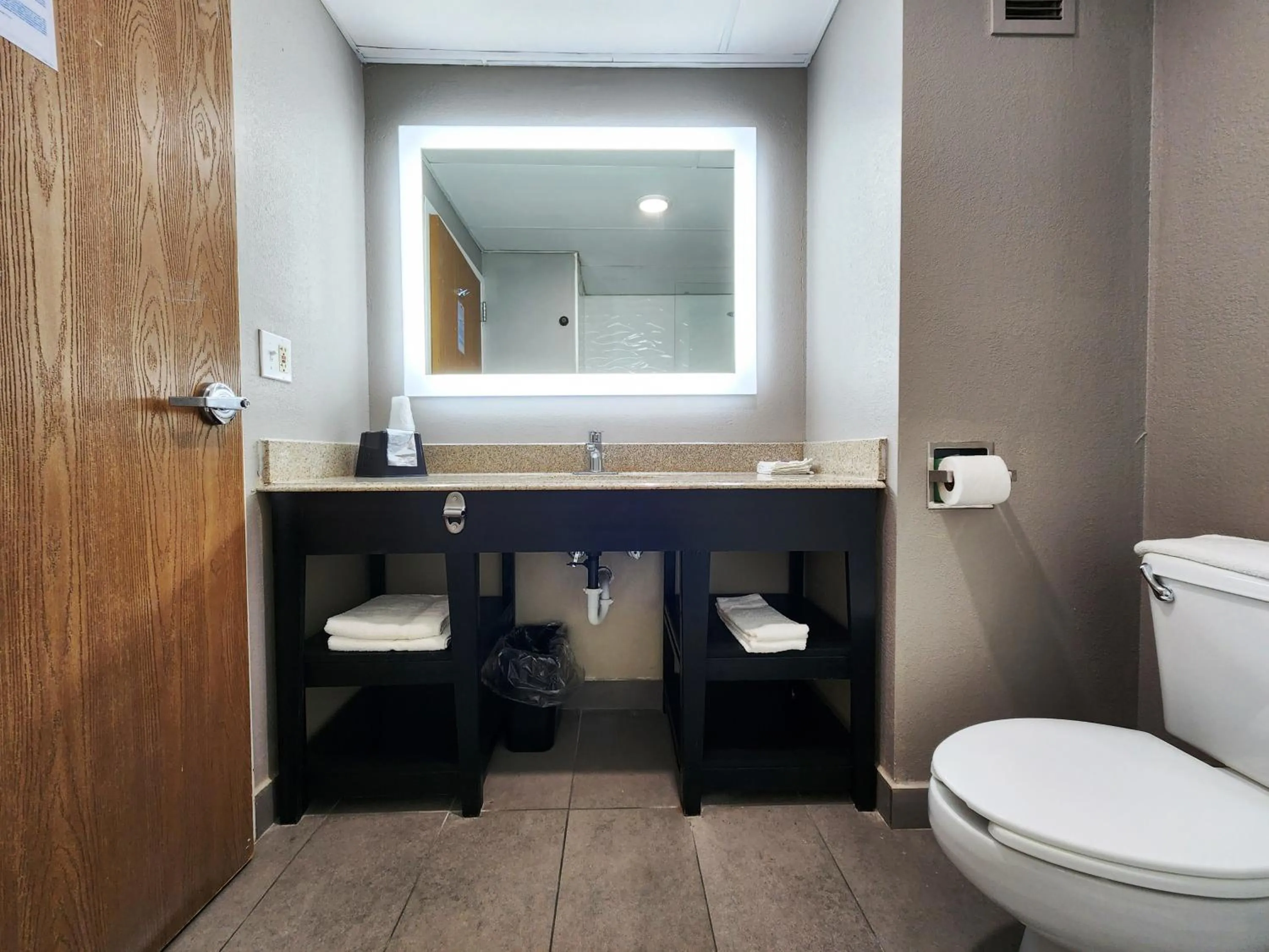 Toilet in Motel 6-Pine Bluff, AR