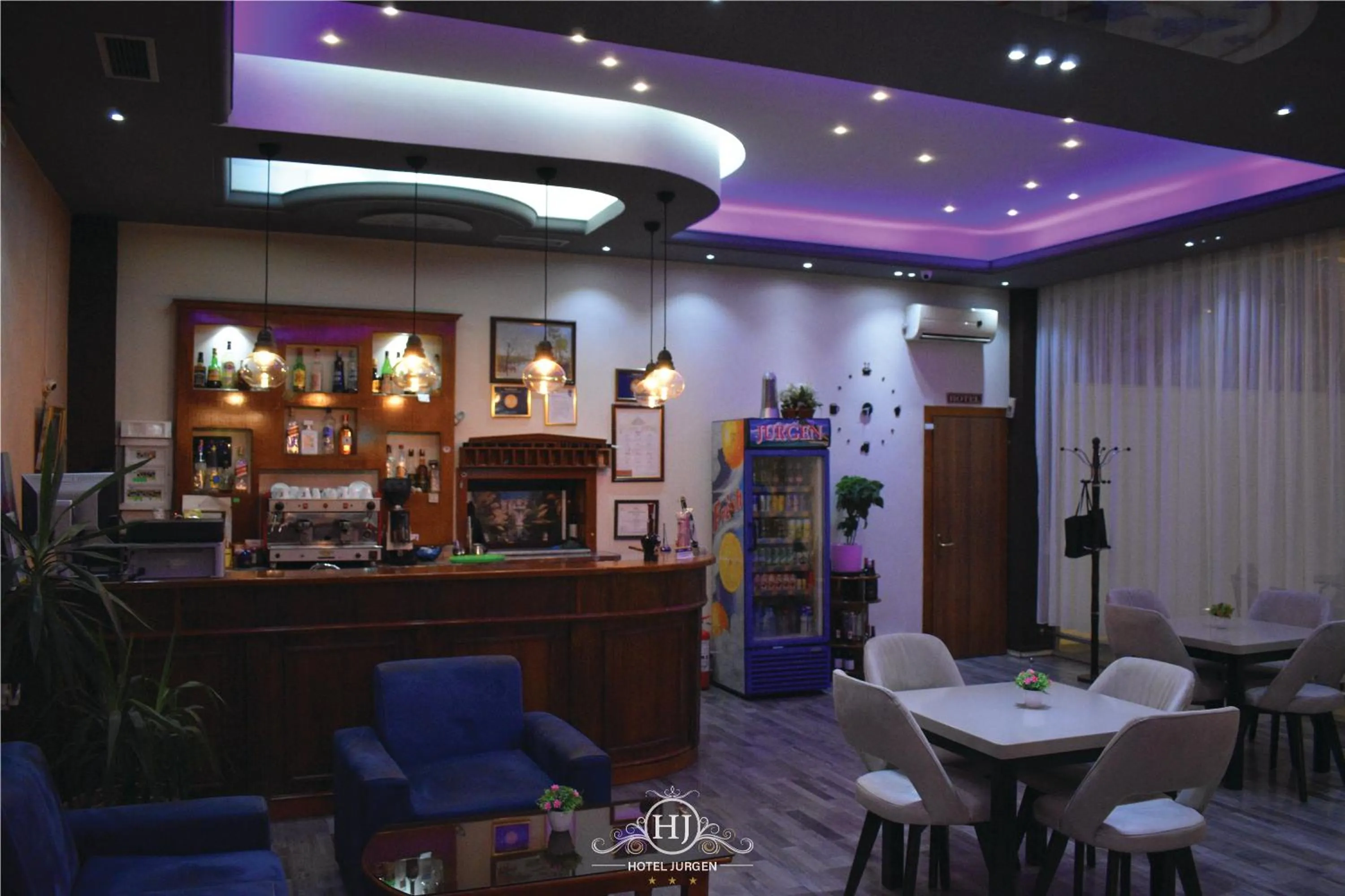 Restaurant/places to eat in Hotel Jurgen