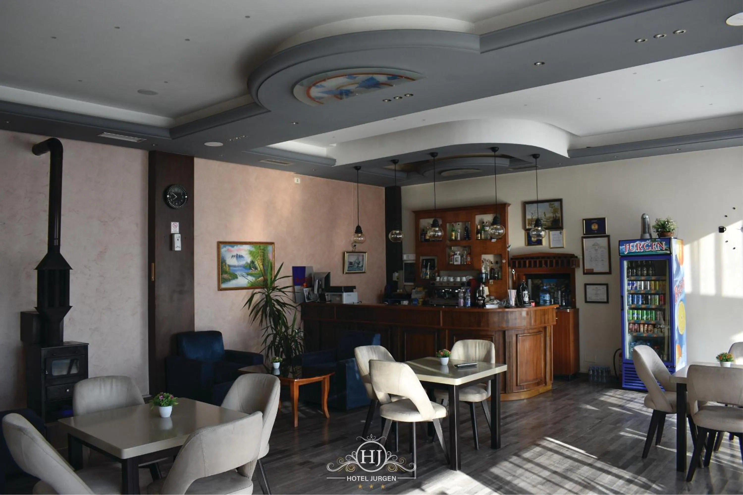 Restaurant/places to eat in Hotel Jurgen