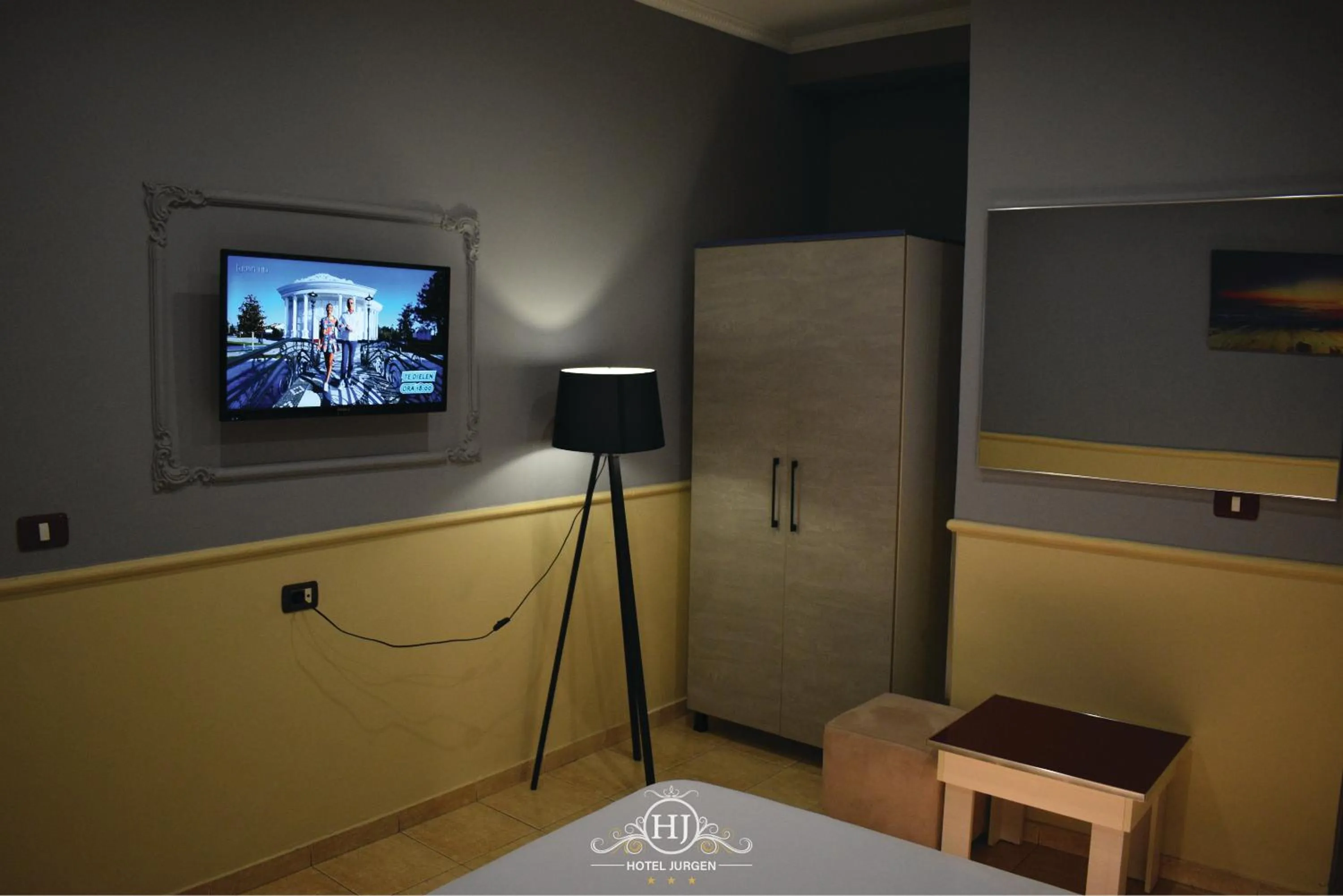 TV and multimedia in Hotel Jurgen