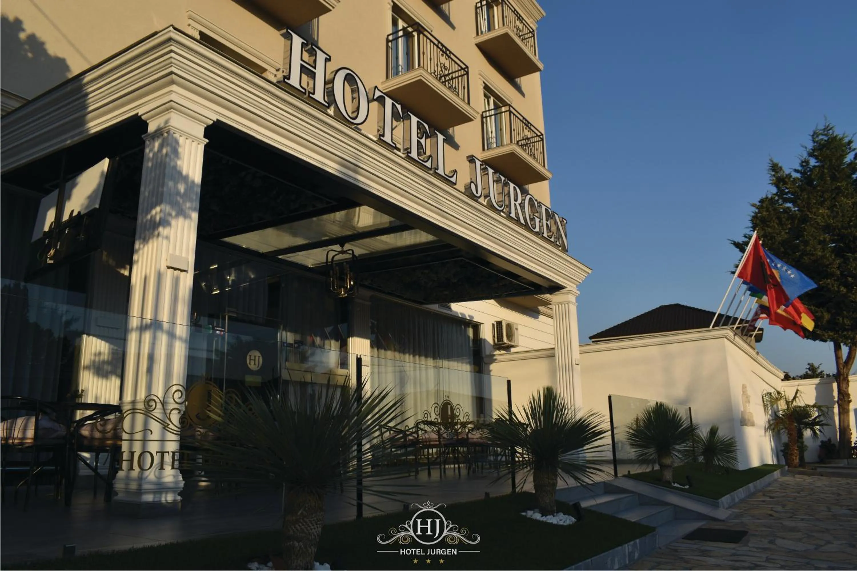 Property building in Hotel Jurgen