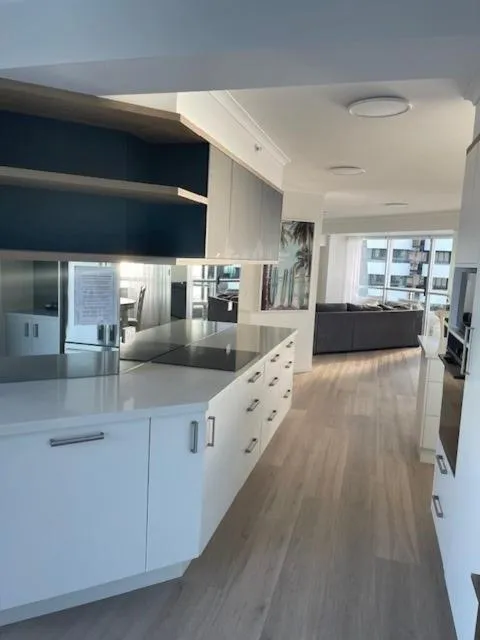 Kitchen or kitchenette in ULTIQA Points North