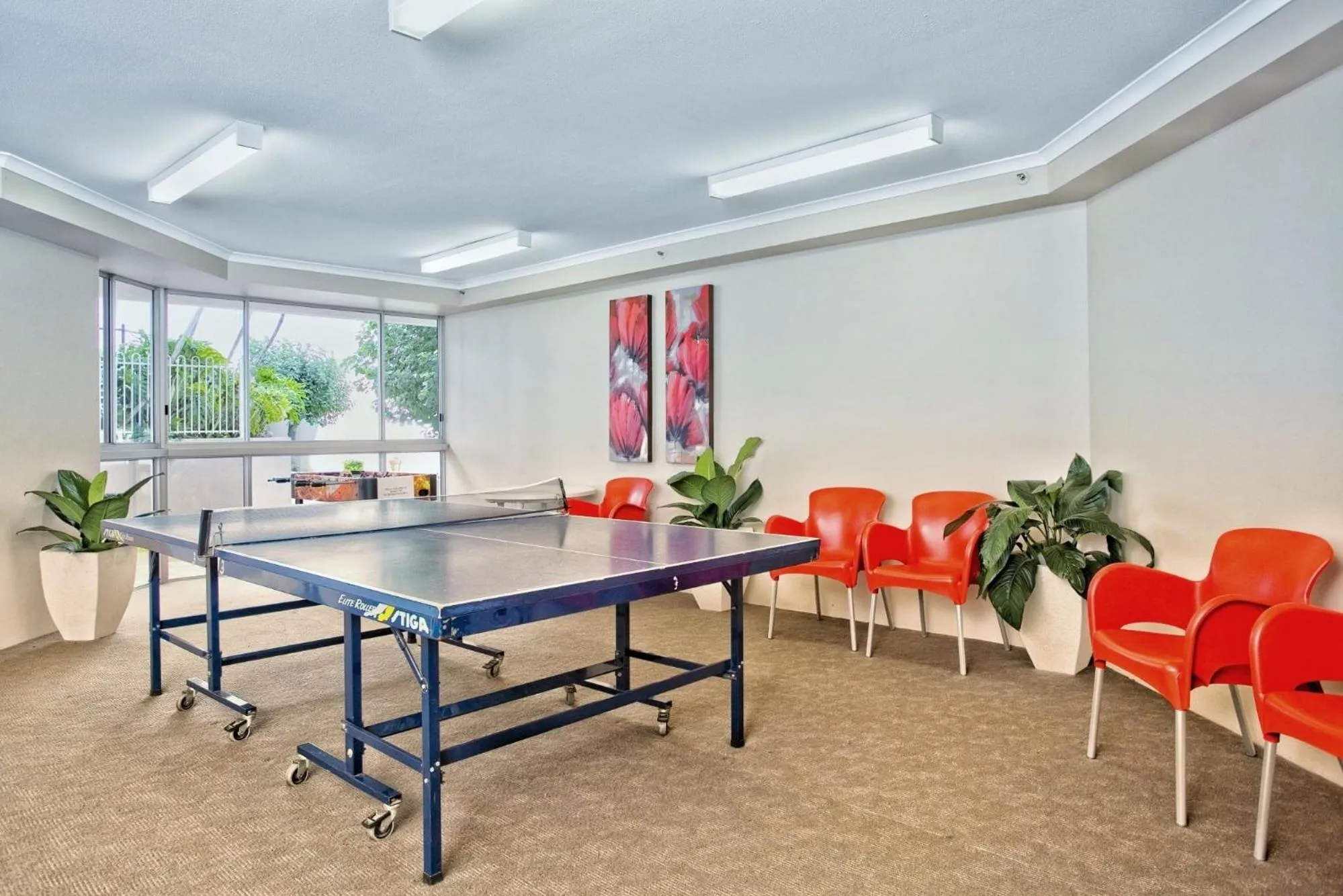 Game Room in ULTIQA Points North