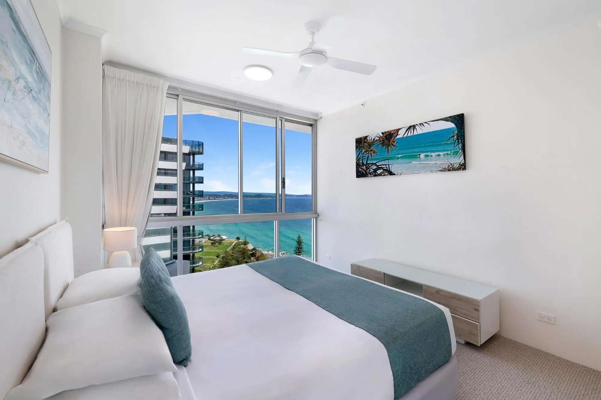 Bedroom, Bed in ULTIQA Points North