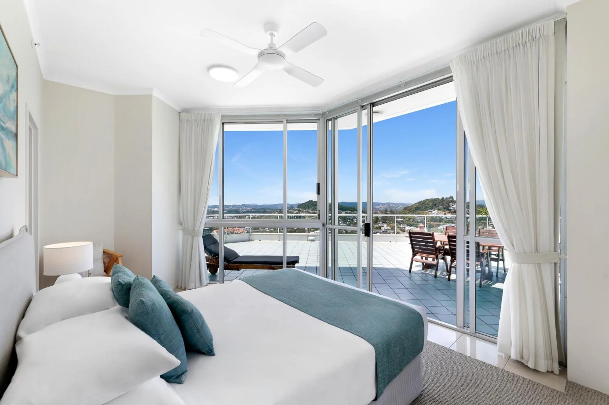 Bedroom, Bed in ULTIQA Points North