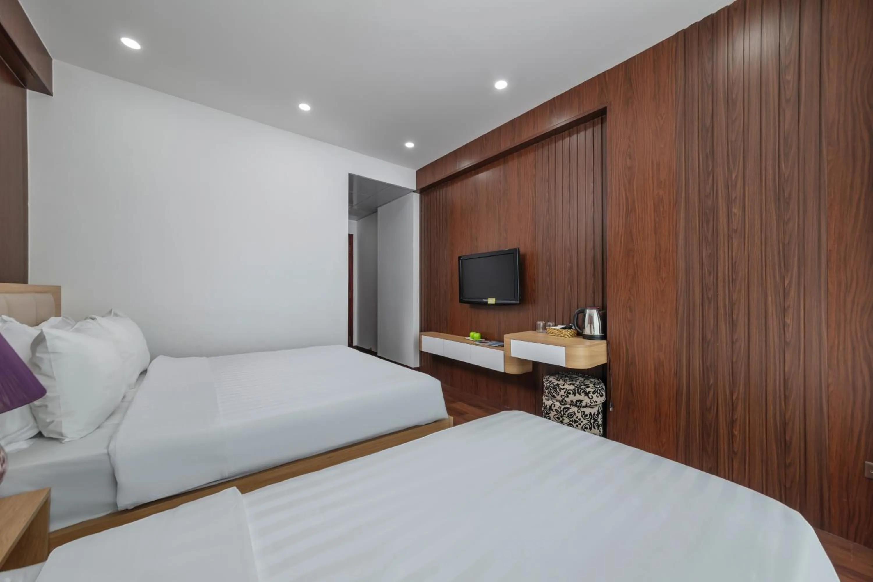 Bedroom, Bed in Millennium Hanoi Hotel