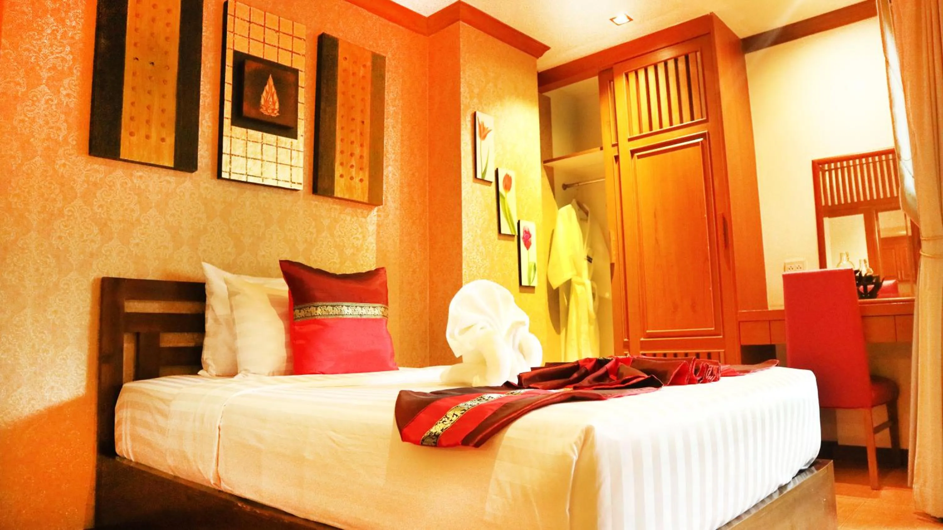 Bed in Aiyaree Place Hotel SHA PLUS