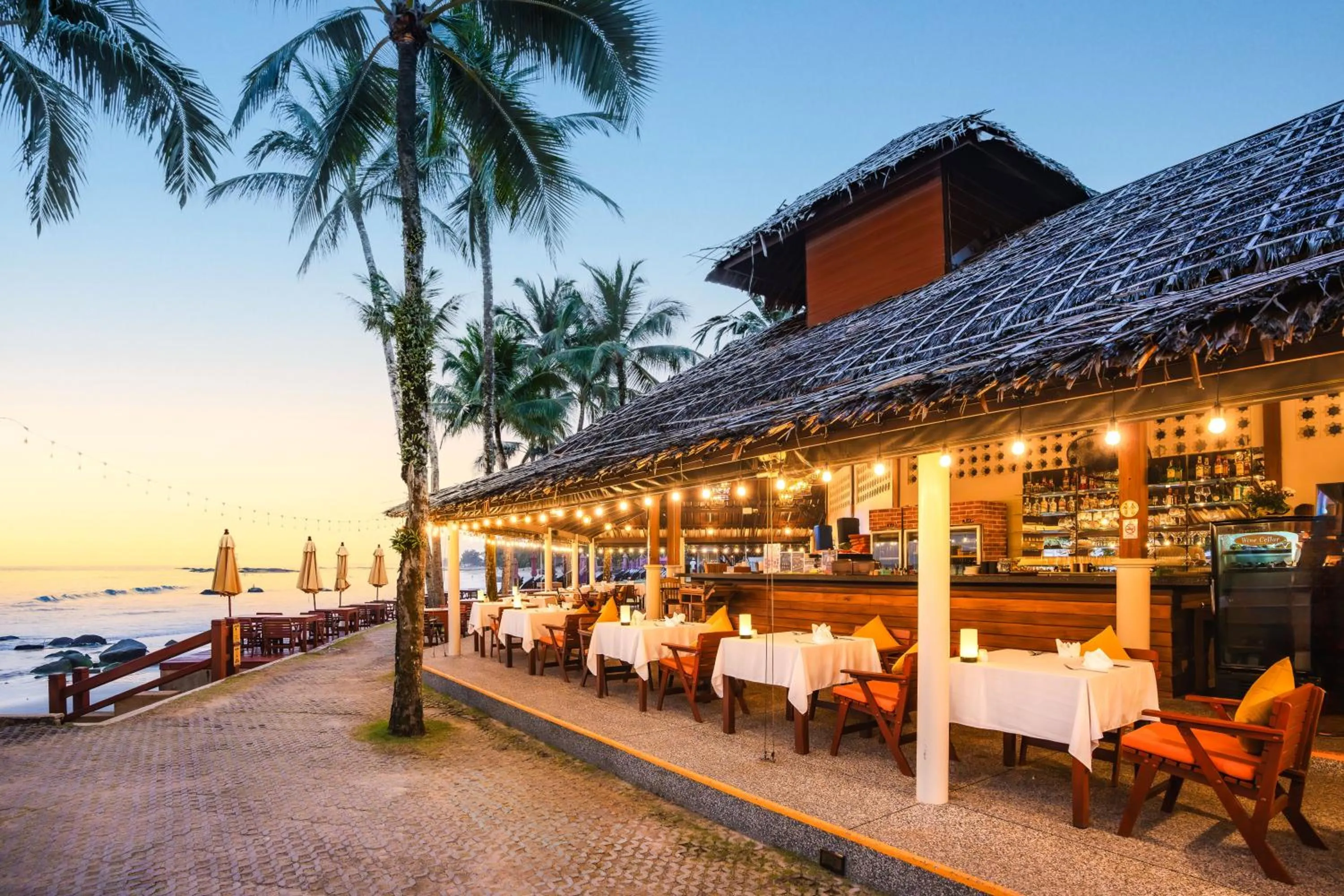 Restaurant/places to eat in Khaolak Laguna Resort