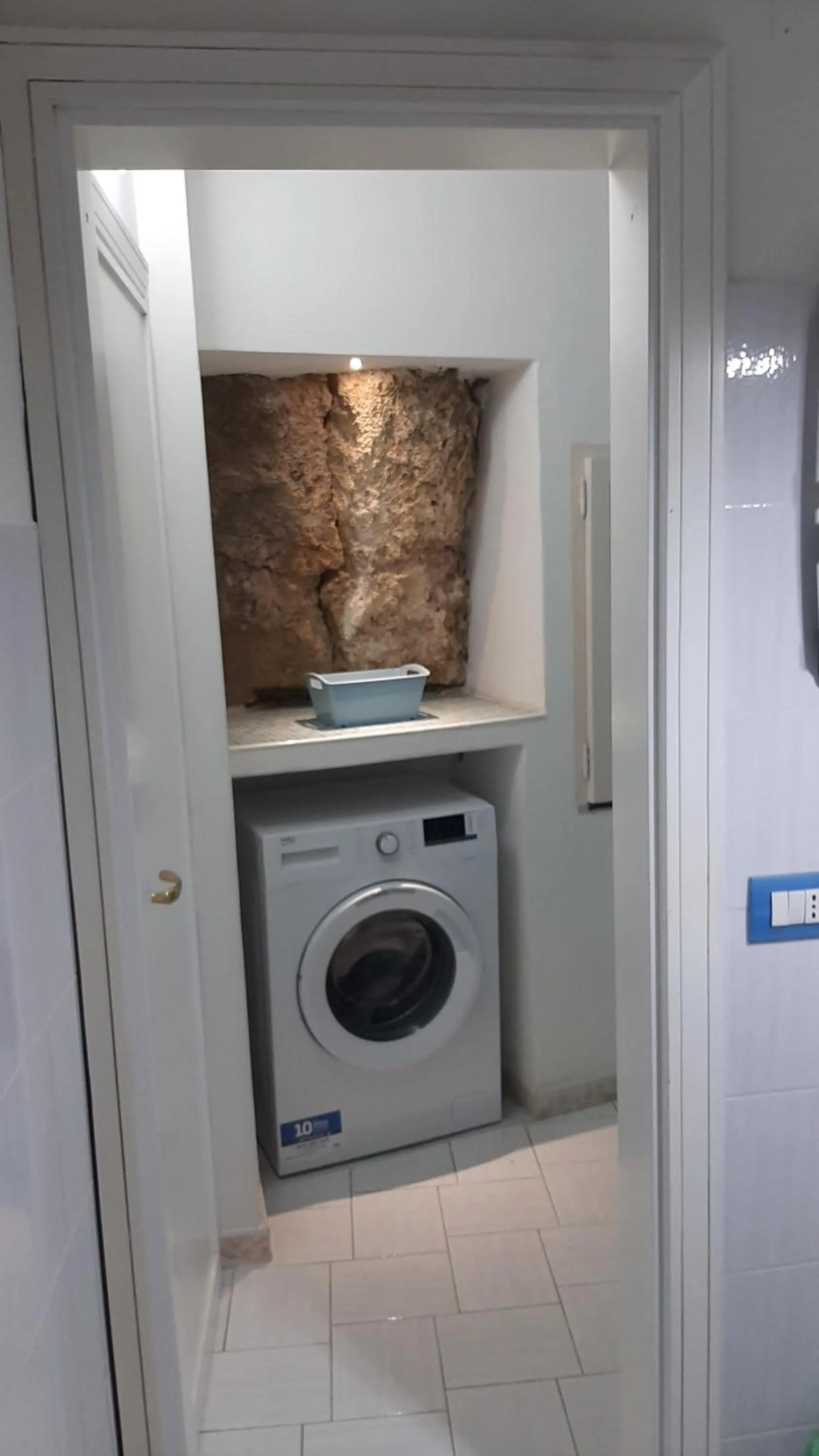 washing machine in Al Geranio B&B