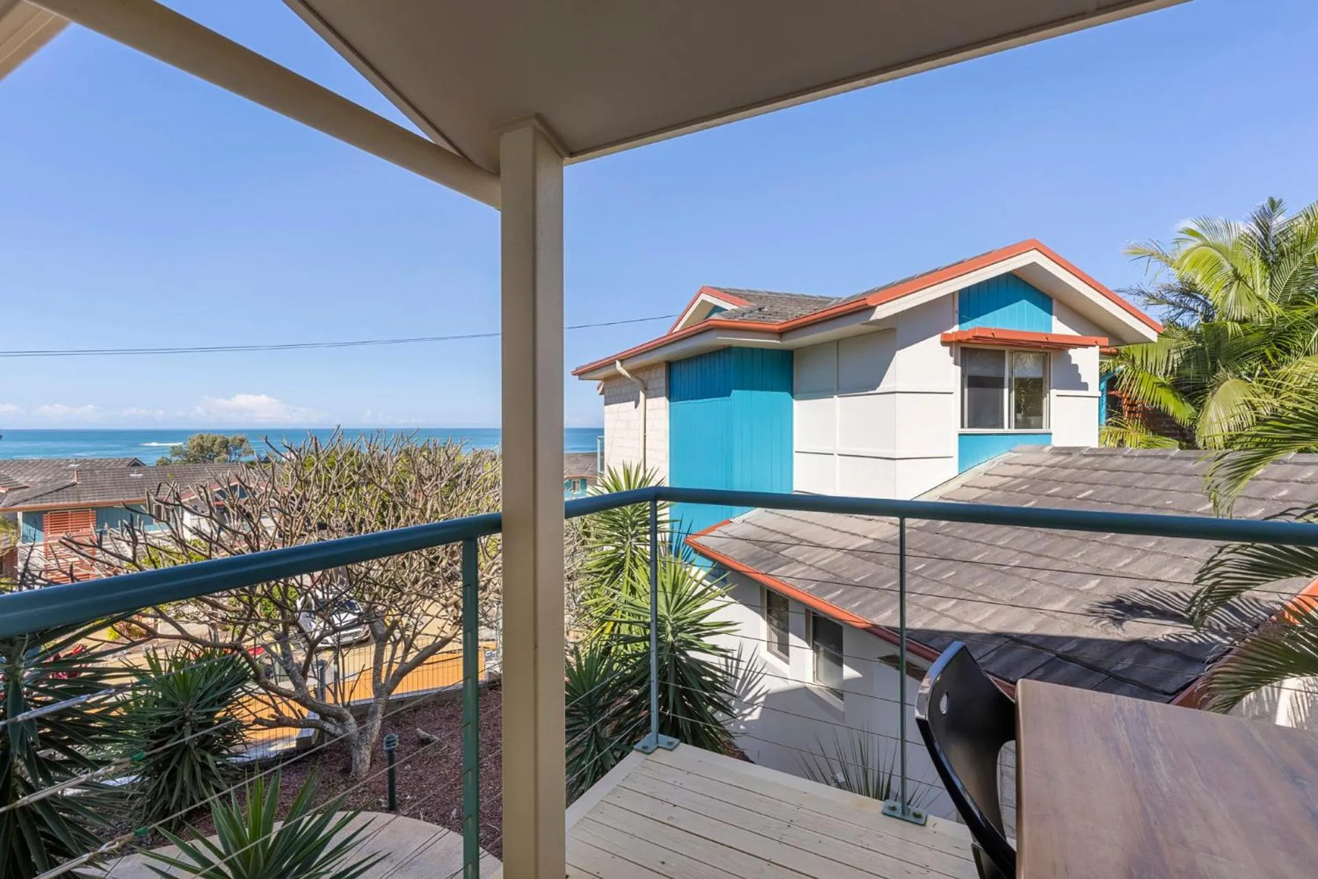 Aqualuna Beach Resort