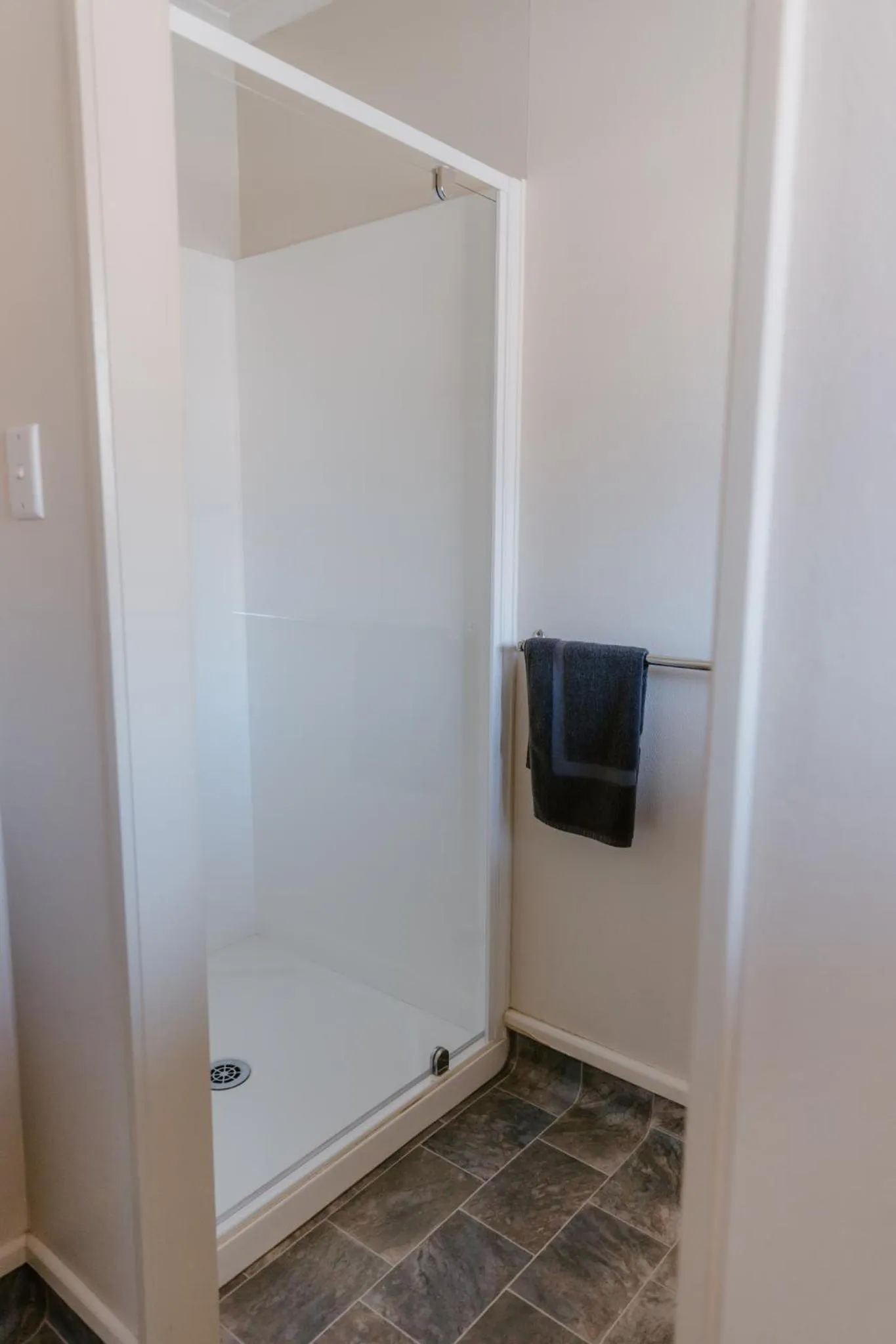 Shower in Amber Court Motel Nelson