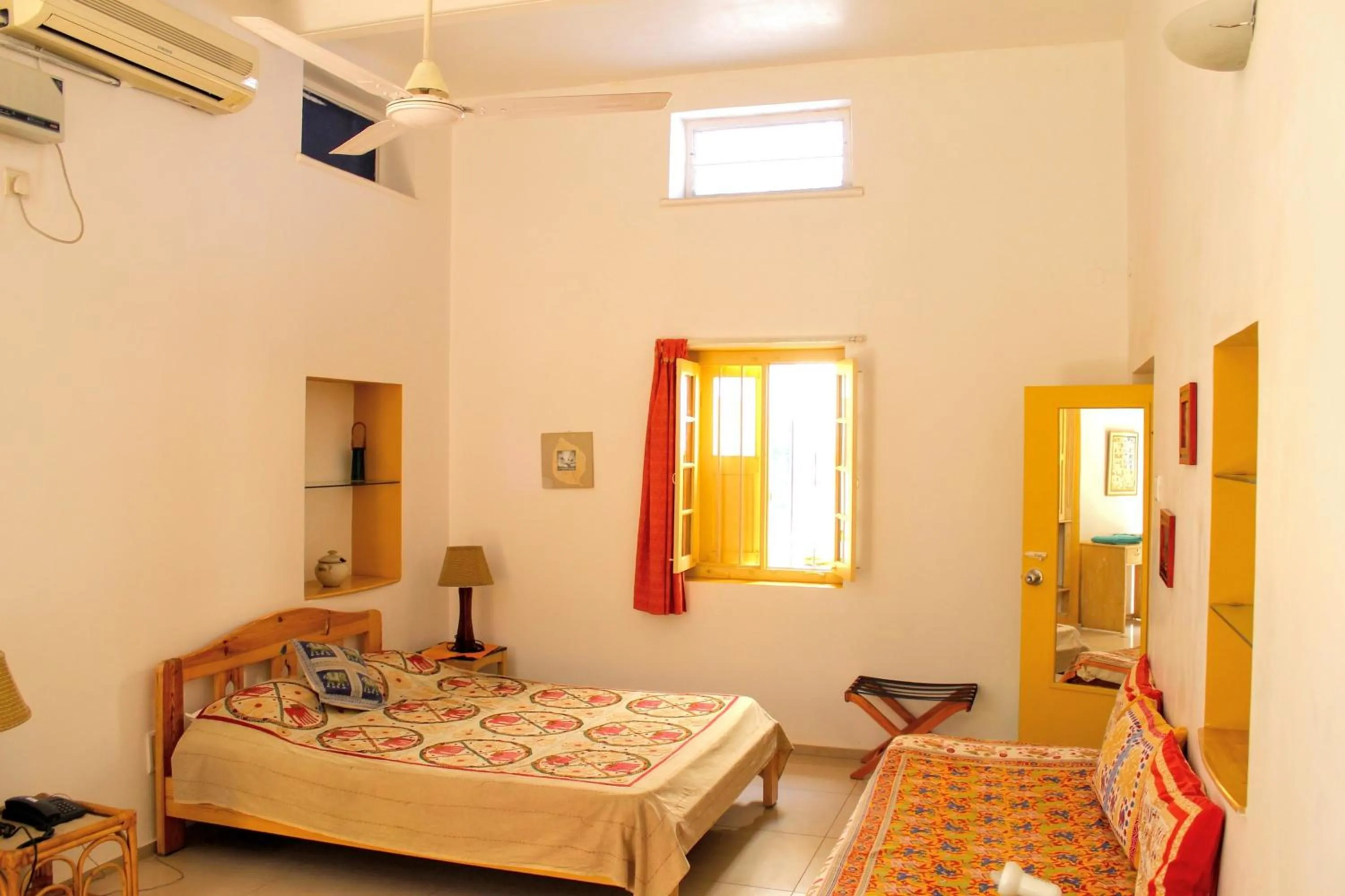 Photo of the whole room, Bed in Casa Cottage