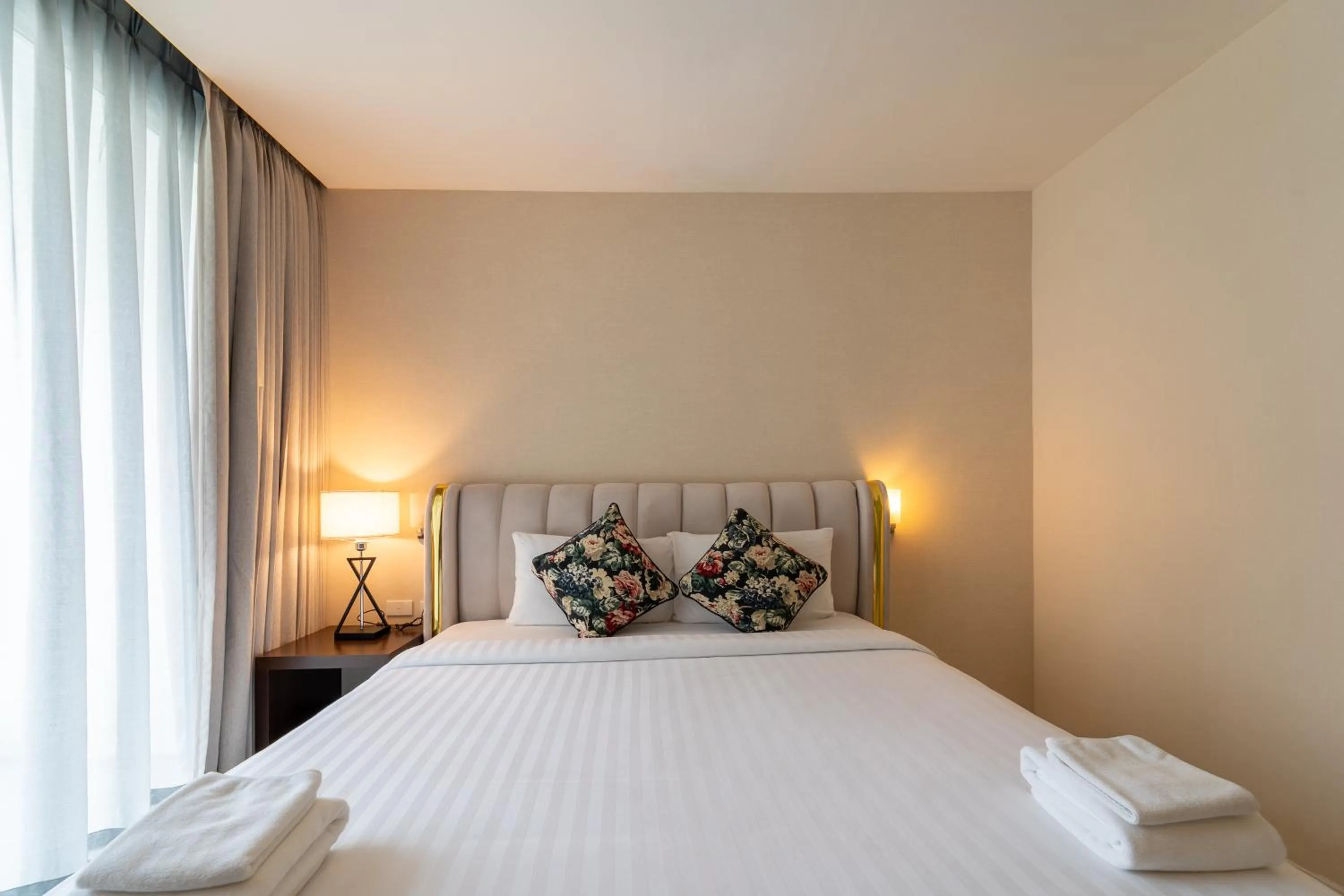 Bedroom, Bed in Rodina Beach Hotel