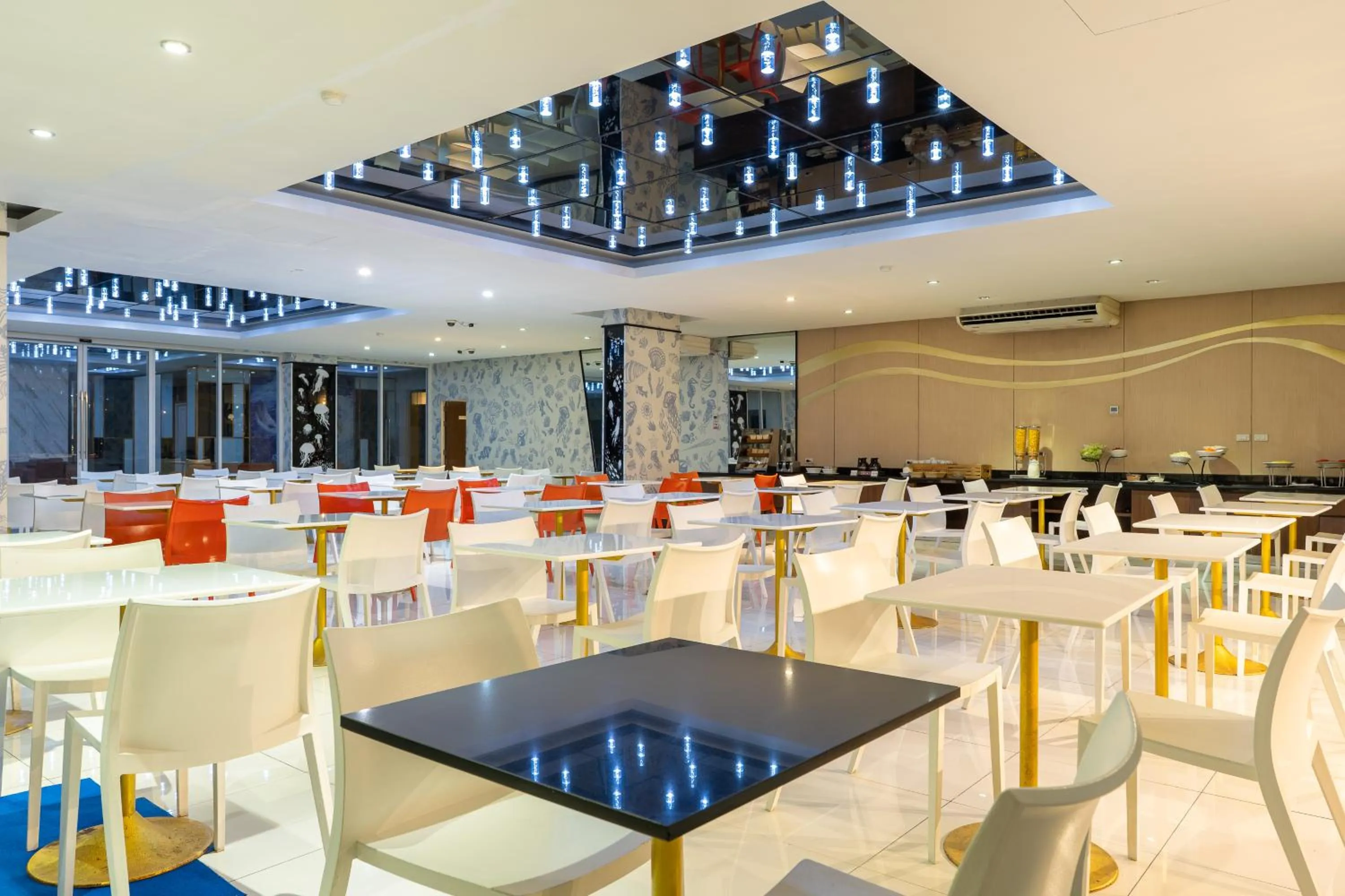 Restaurant/places to eat in Rodina Beach Hotel