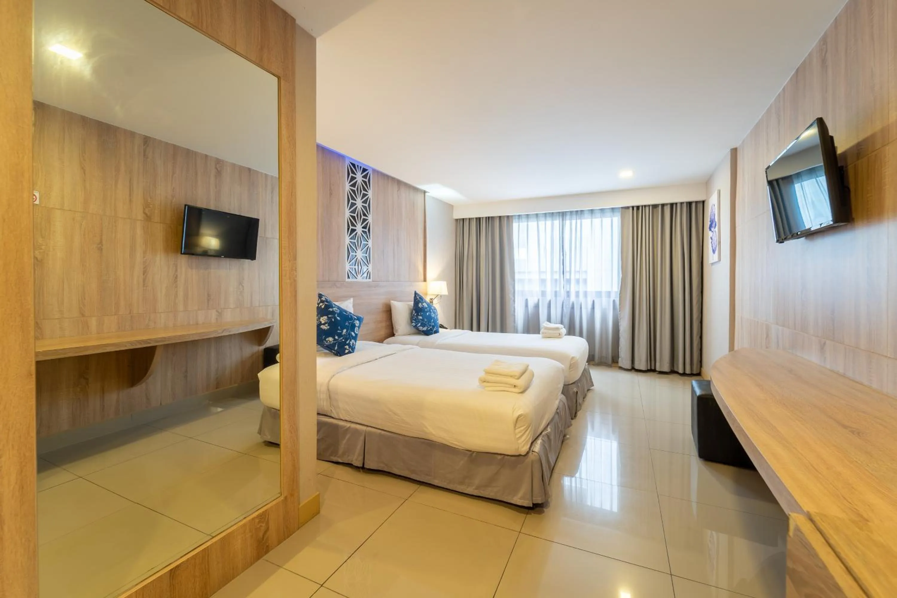 Bedroom, Bed in Rodina Beach Hotel