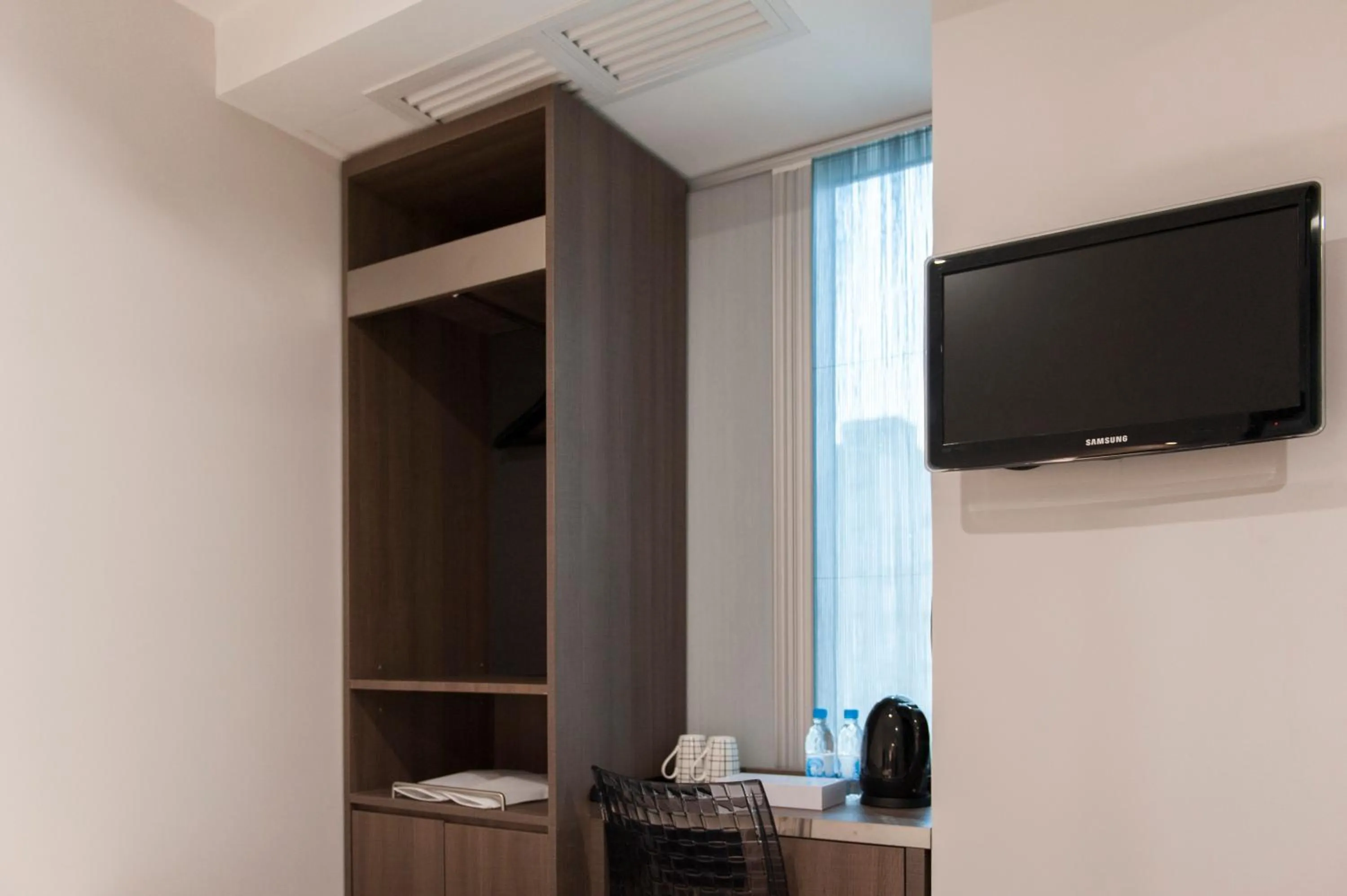 TV and multimedia in MK STAY - formerly HOTEL MK