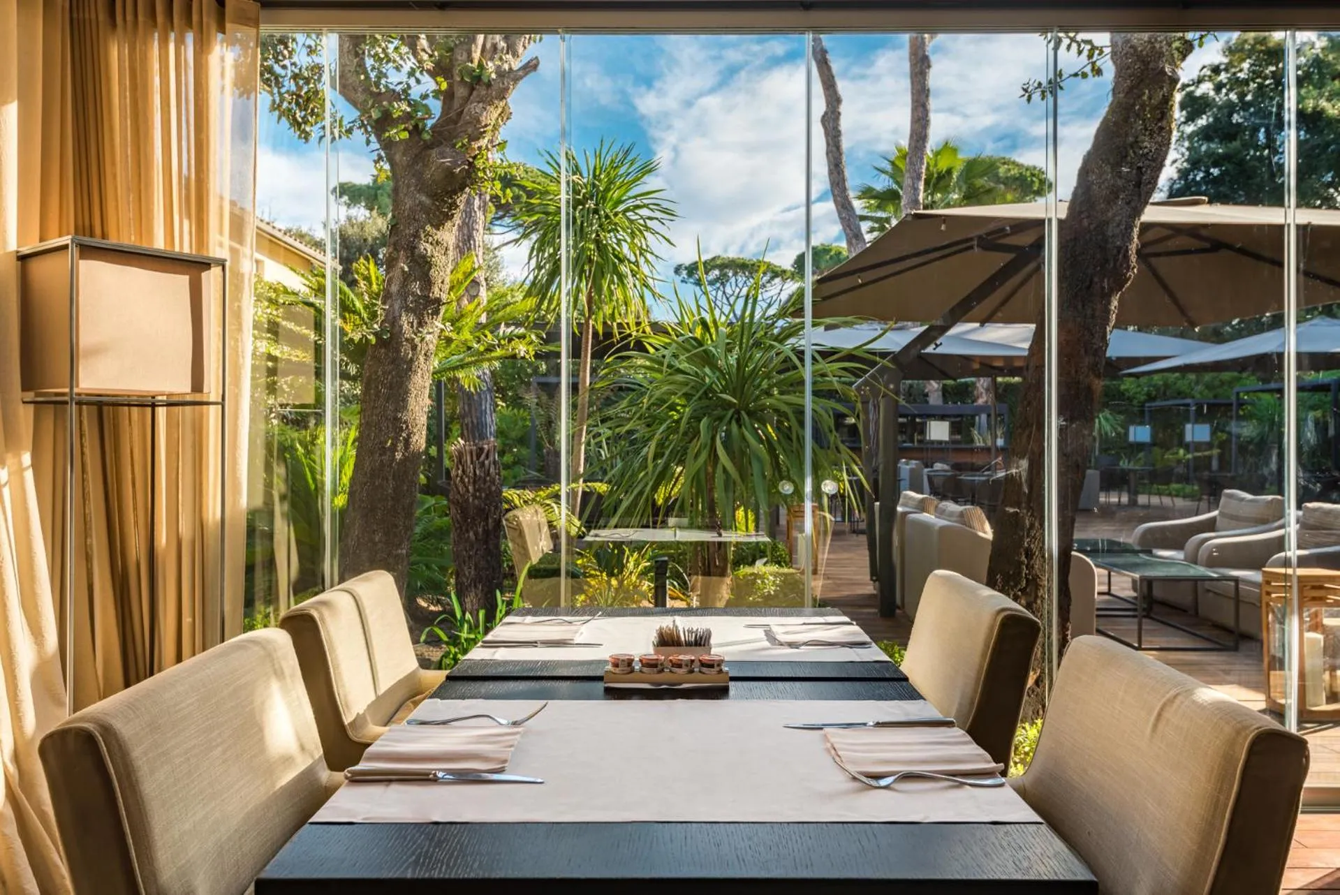 Breakfast in Villa Grey