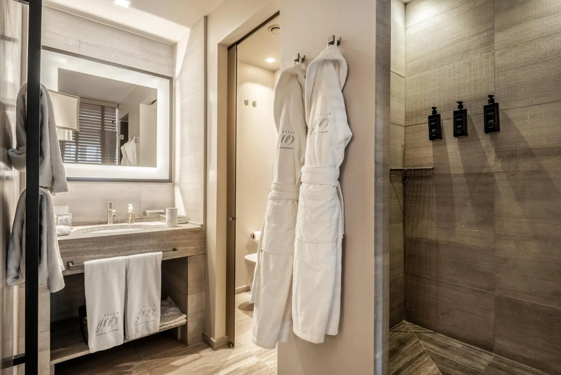 Shower in Villa Grey