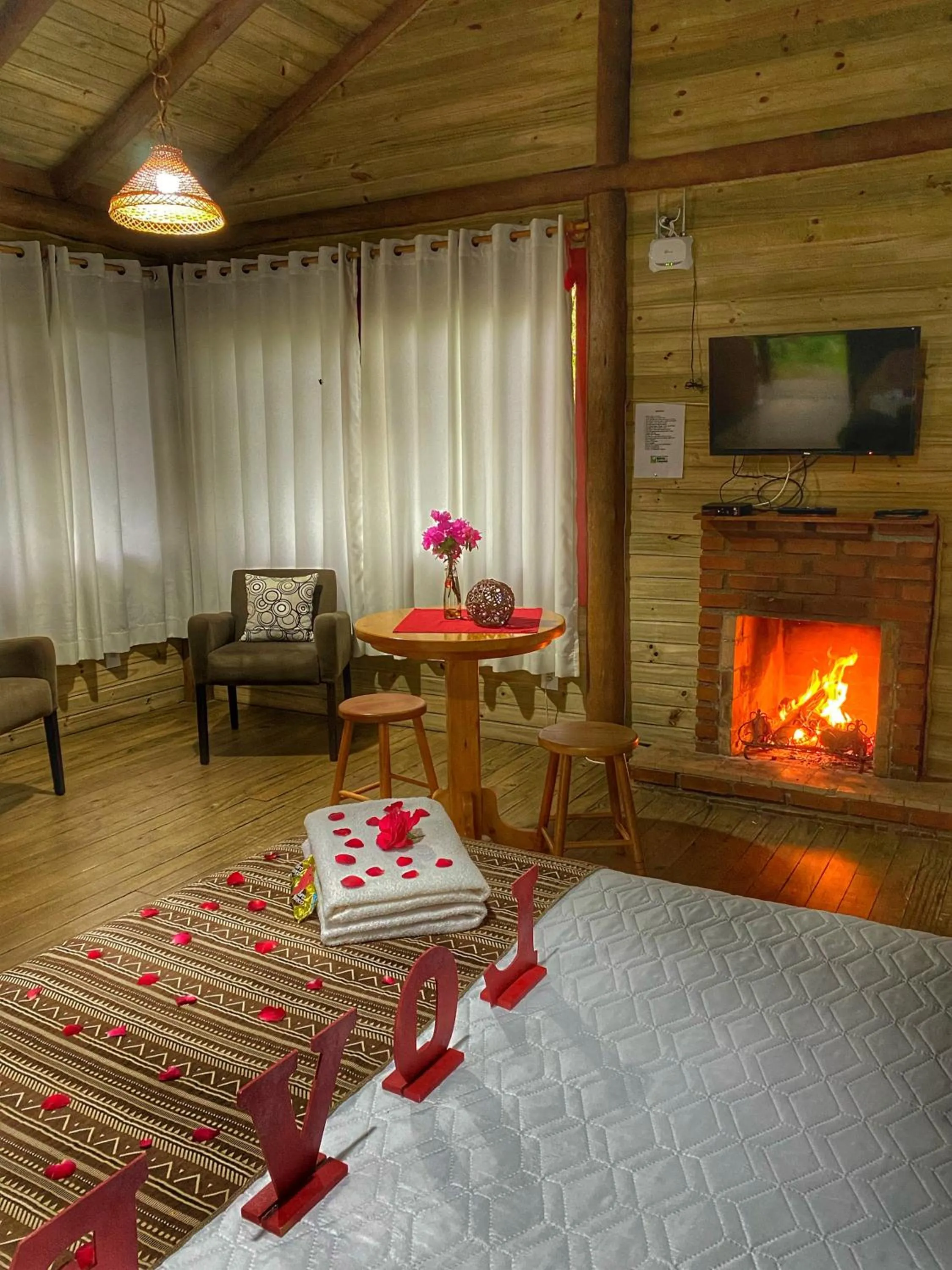 TV and multimedia, Bed in Pousada & Camping Nativos dos Canyons