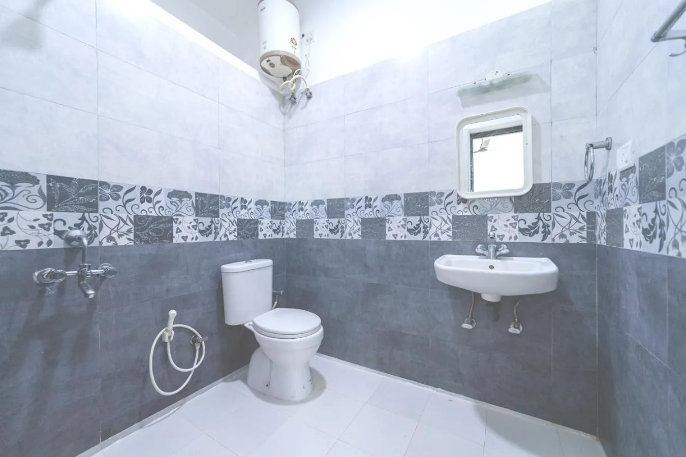 Bathroom in KBS Sree Paradise Kodai