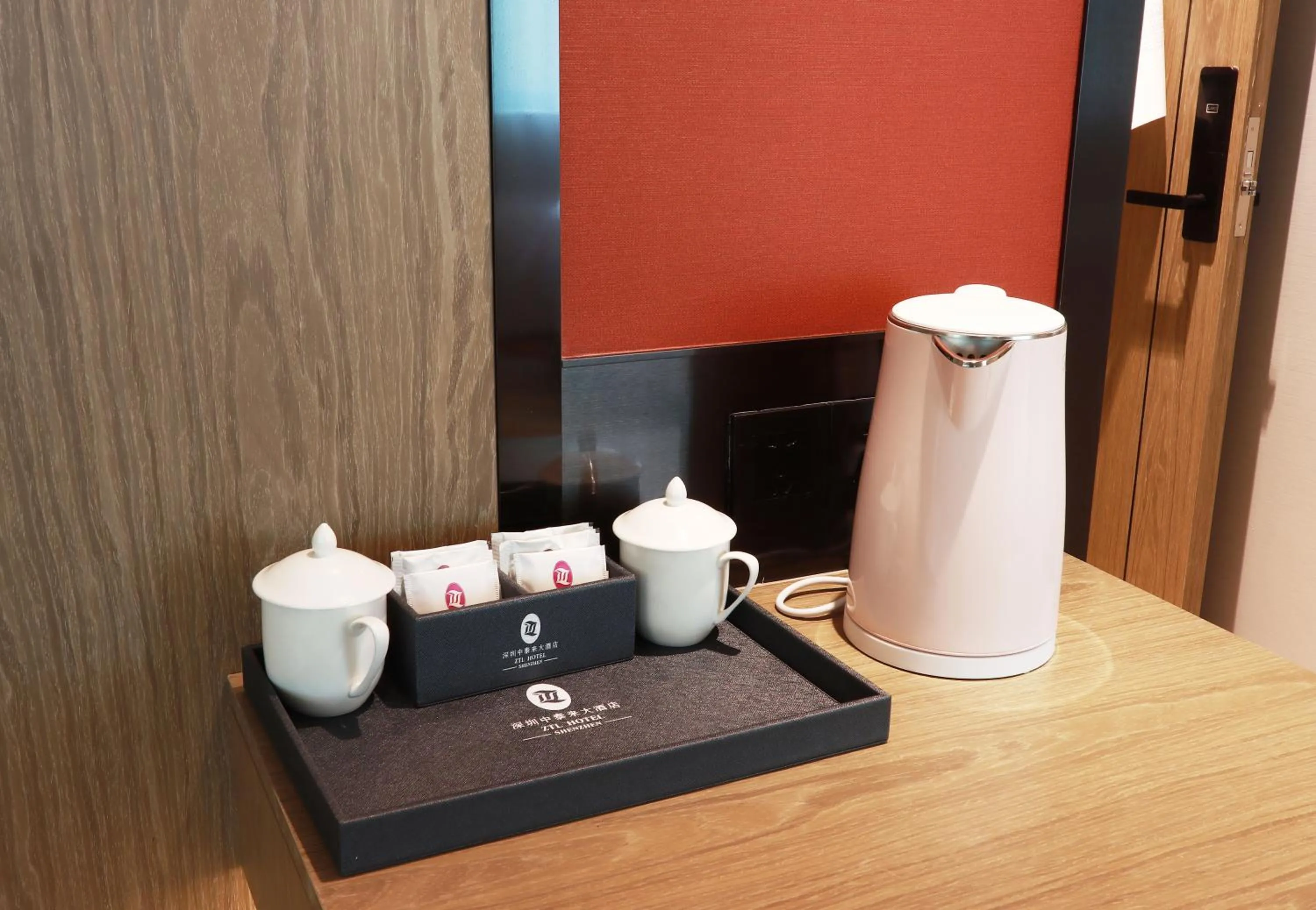 Coffee/tea facilities in Zhong Tai Lai Hotel Shenzhen