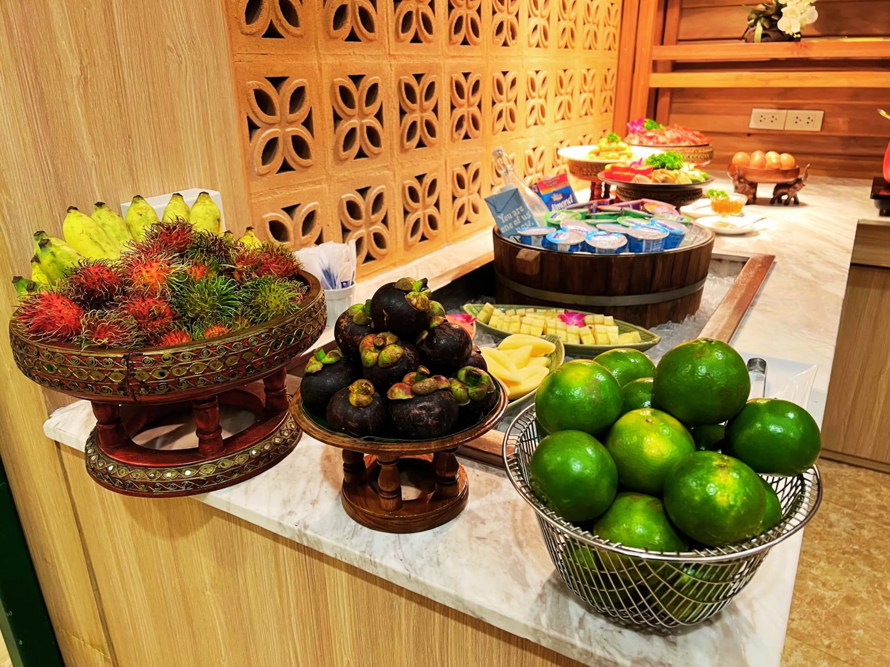 Buffet breakfast in Sunday Villa Sirilanna Hotel