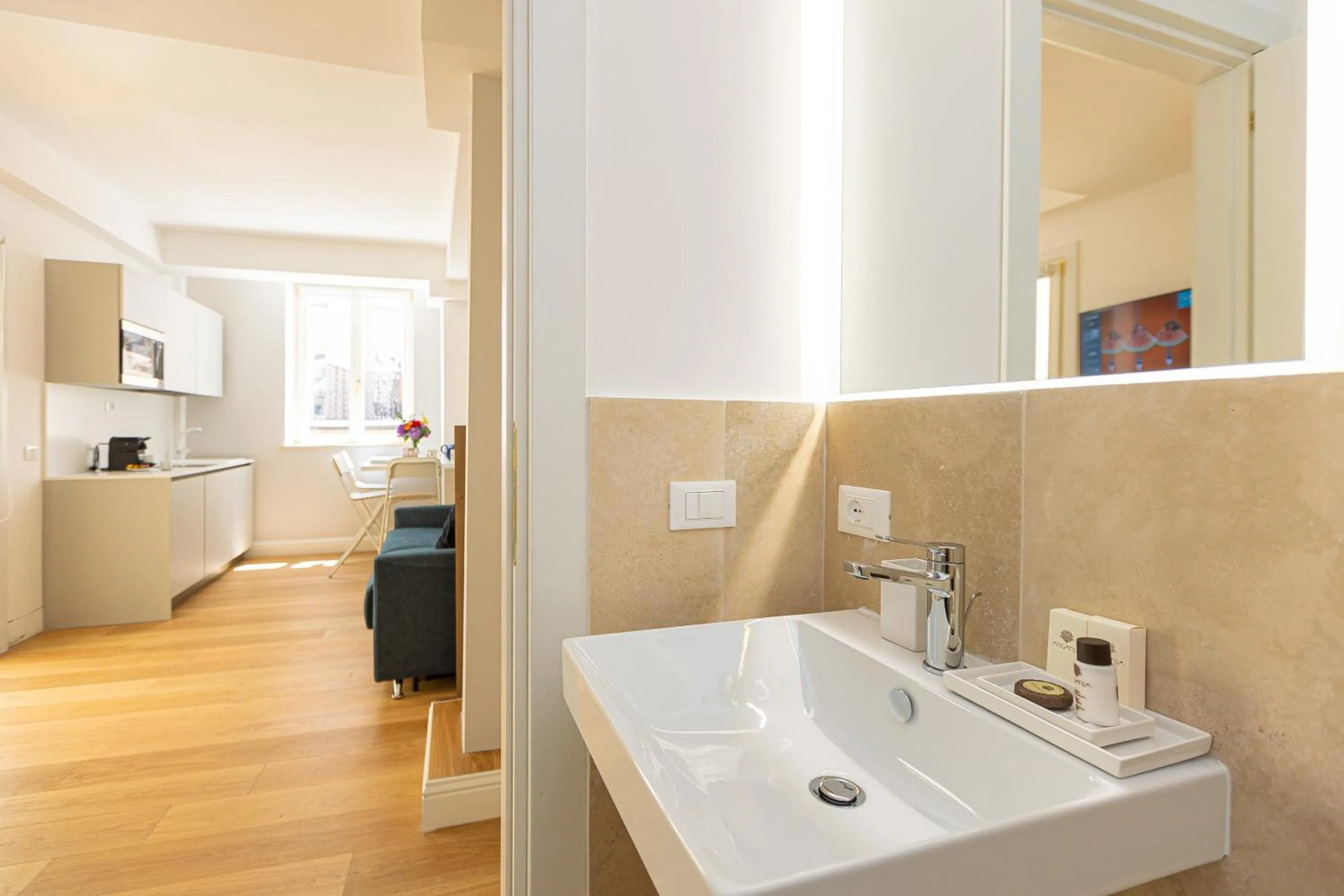 Bathroom in Amazing Piazza Venezia Suites