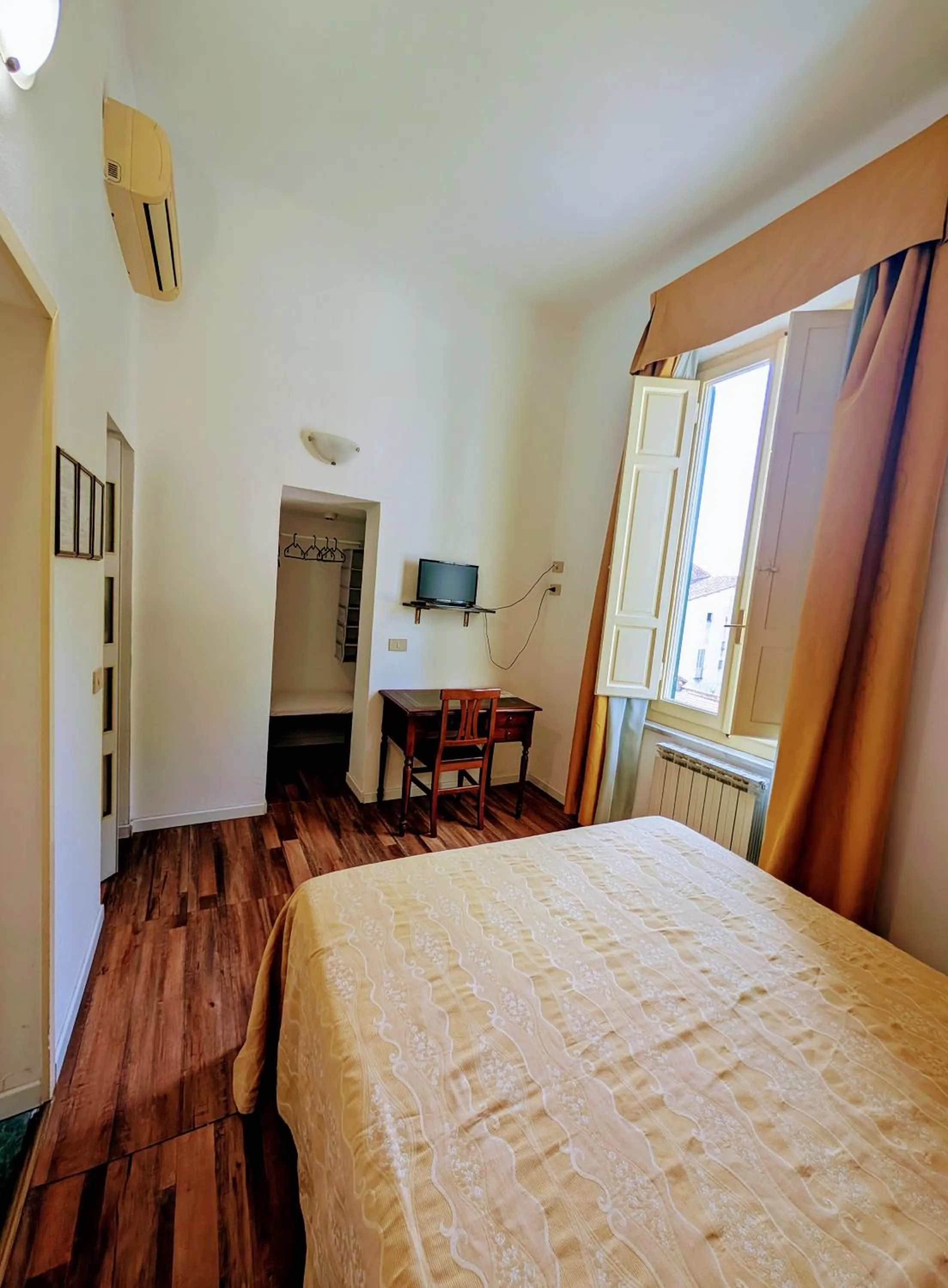 Bedroom, Bed in Hotel Villa Kinzica