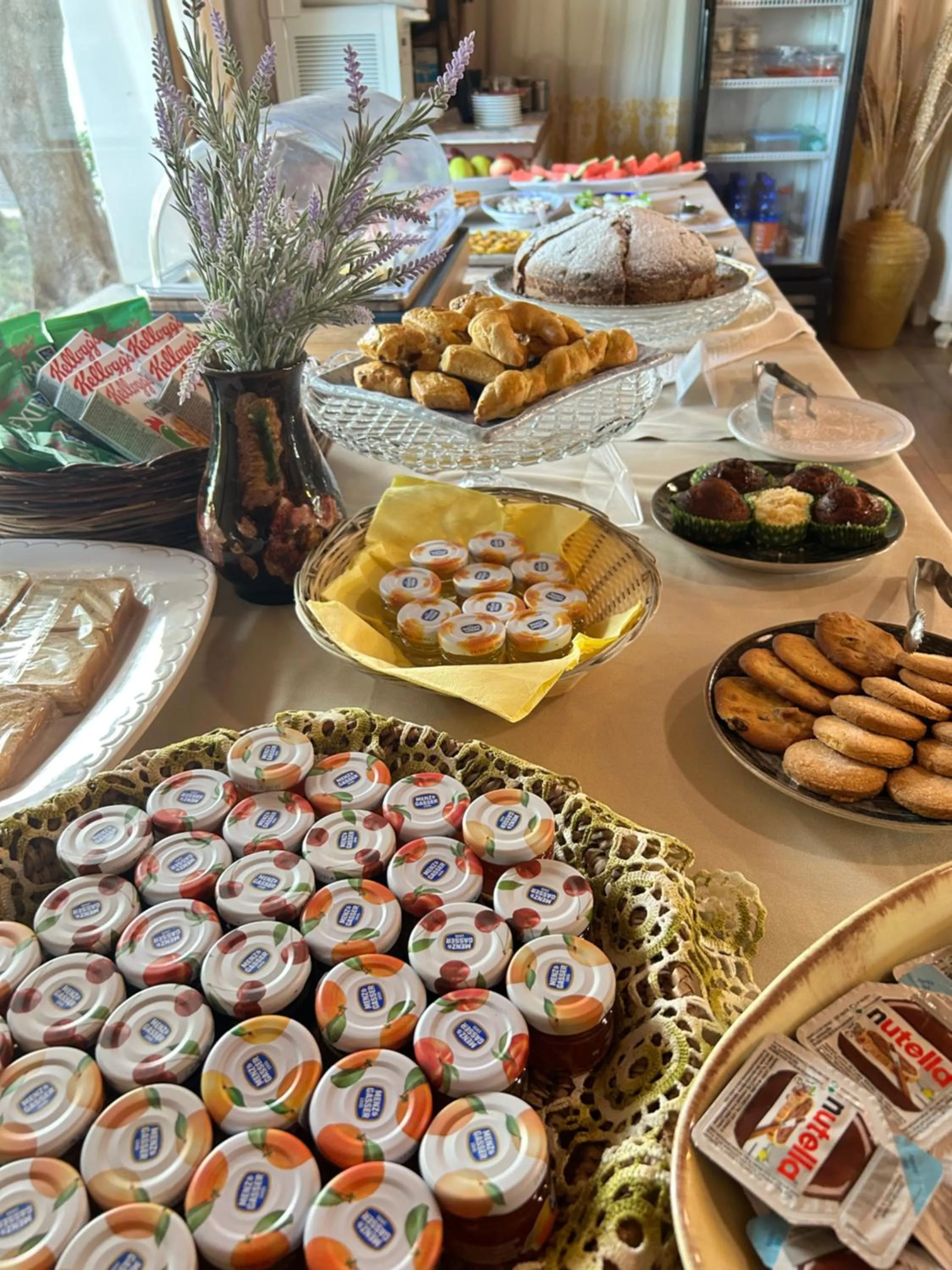 Continental breakfast in Hotel Barbagia