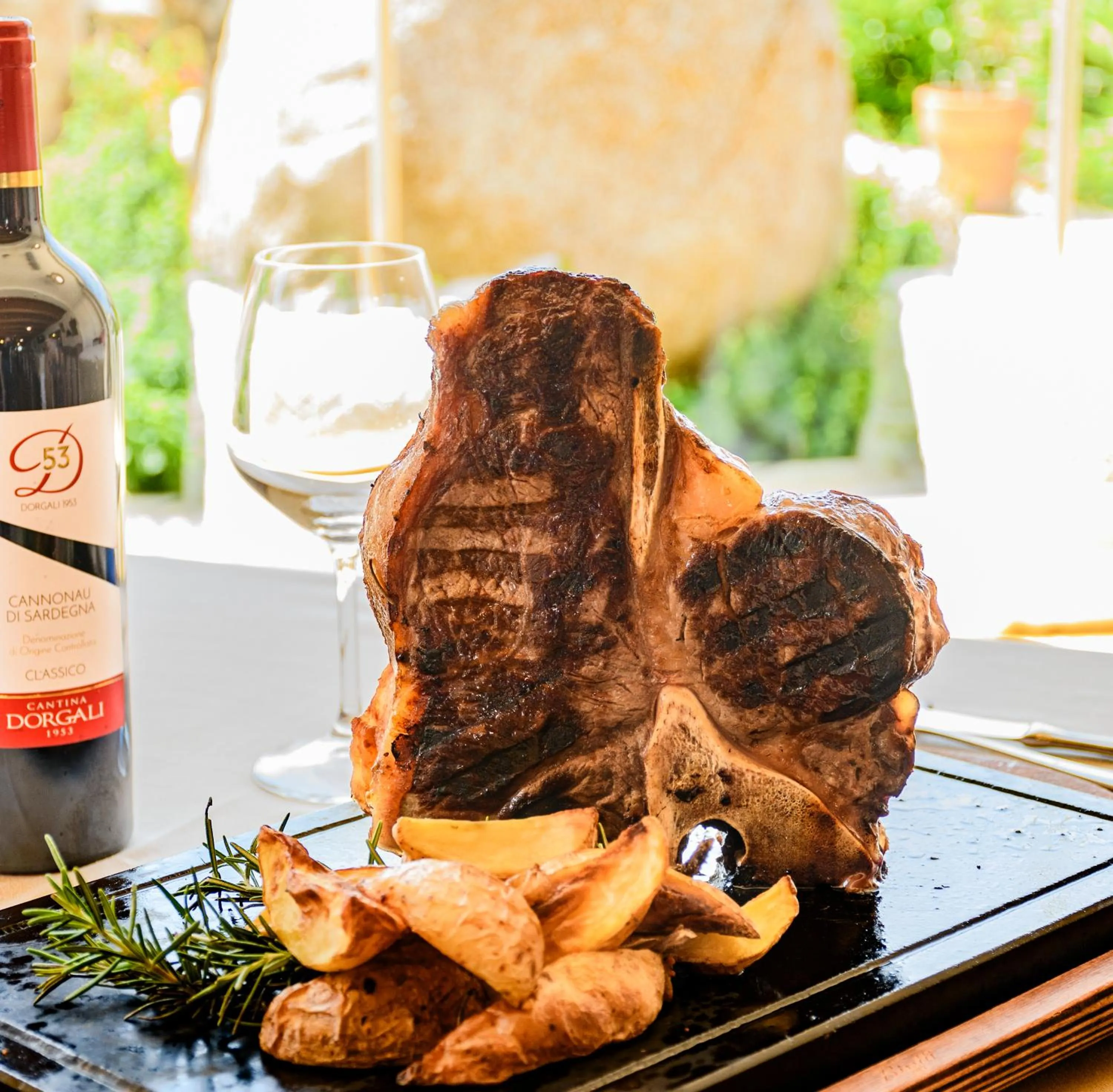 Restaurant/places to eat in Hotel Barbagia