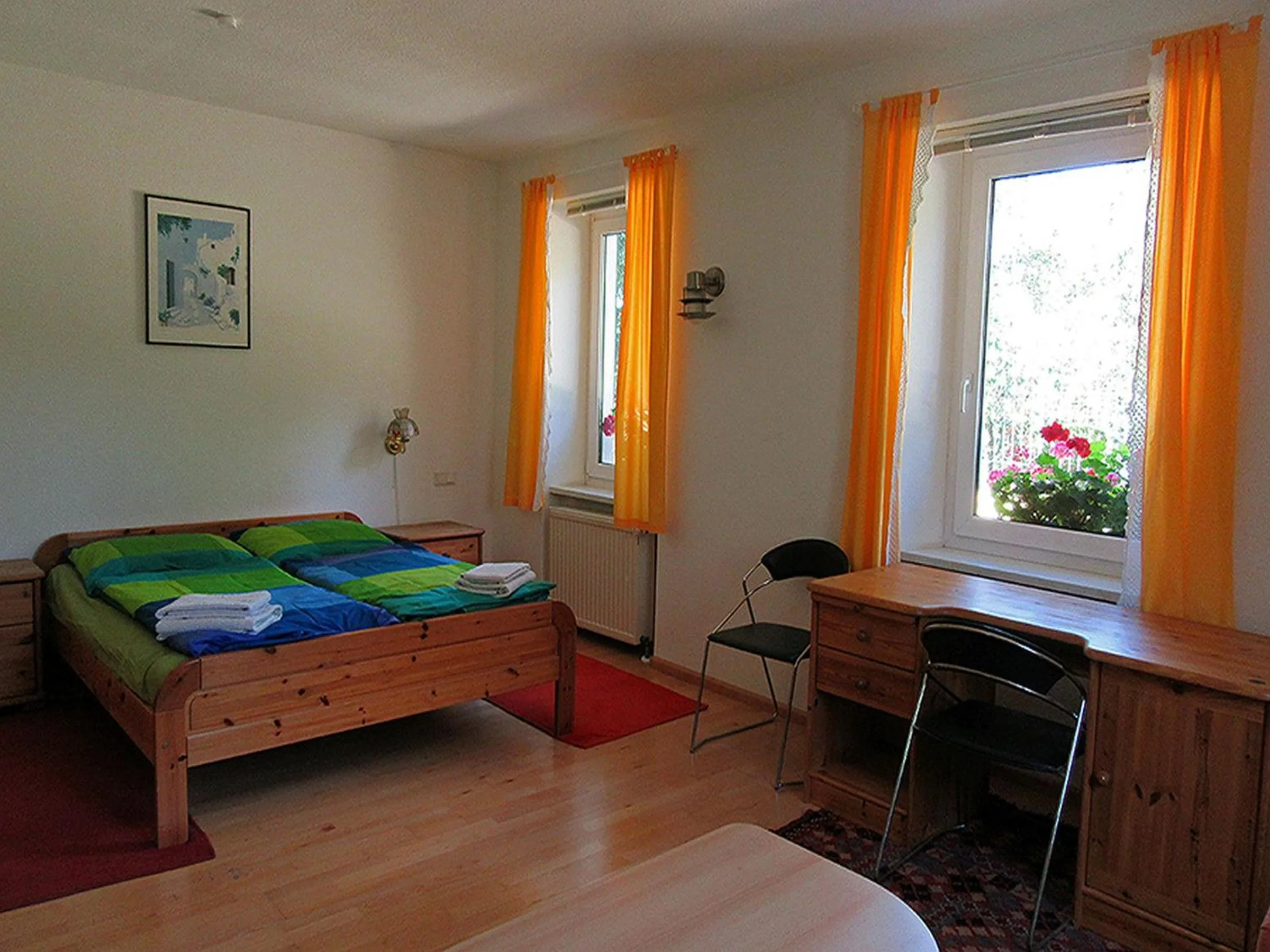 Photo of the whole room, Bed in Die Sprachpension - The Language Guesthouse