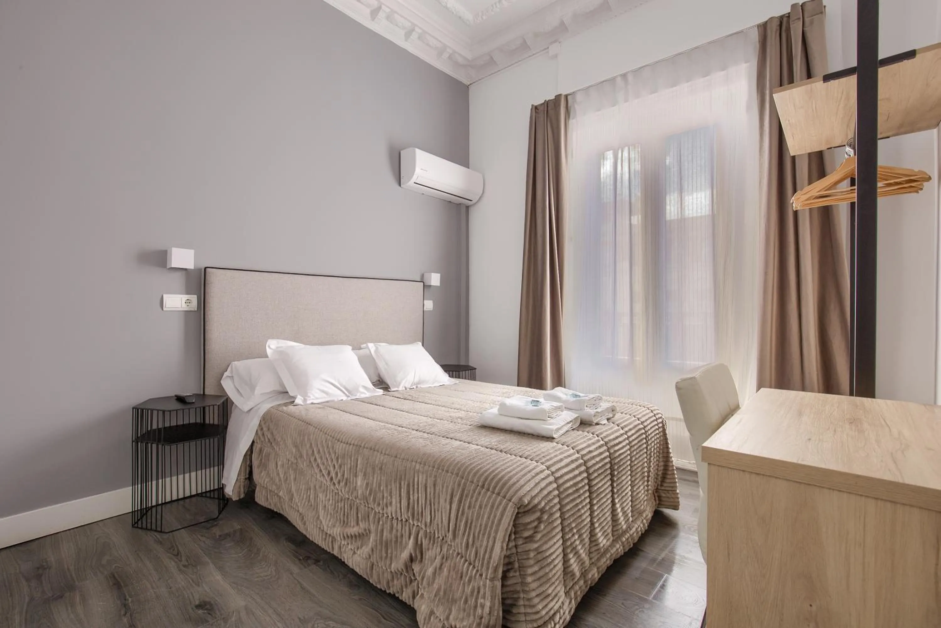 Bed in Hostal Besaya