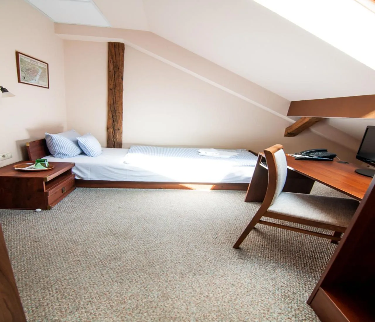 Photo of the whole room, Bed in Pension Horse Inn