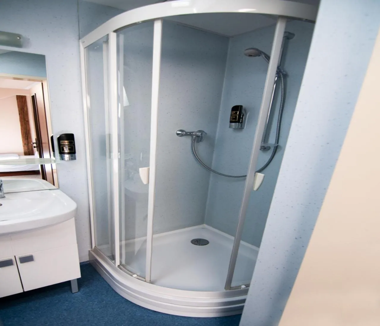 Bathroom in Pension Horse Inn