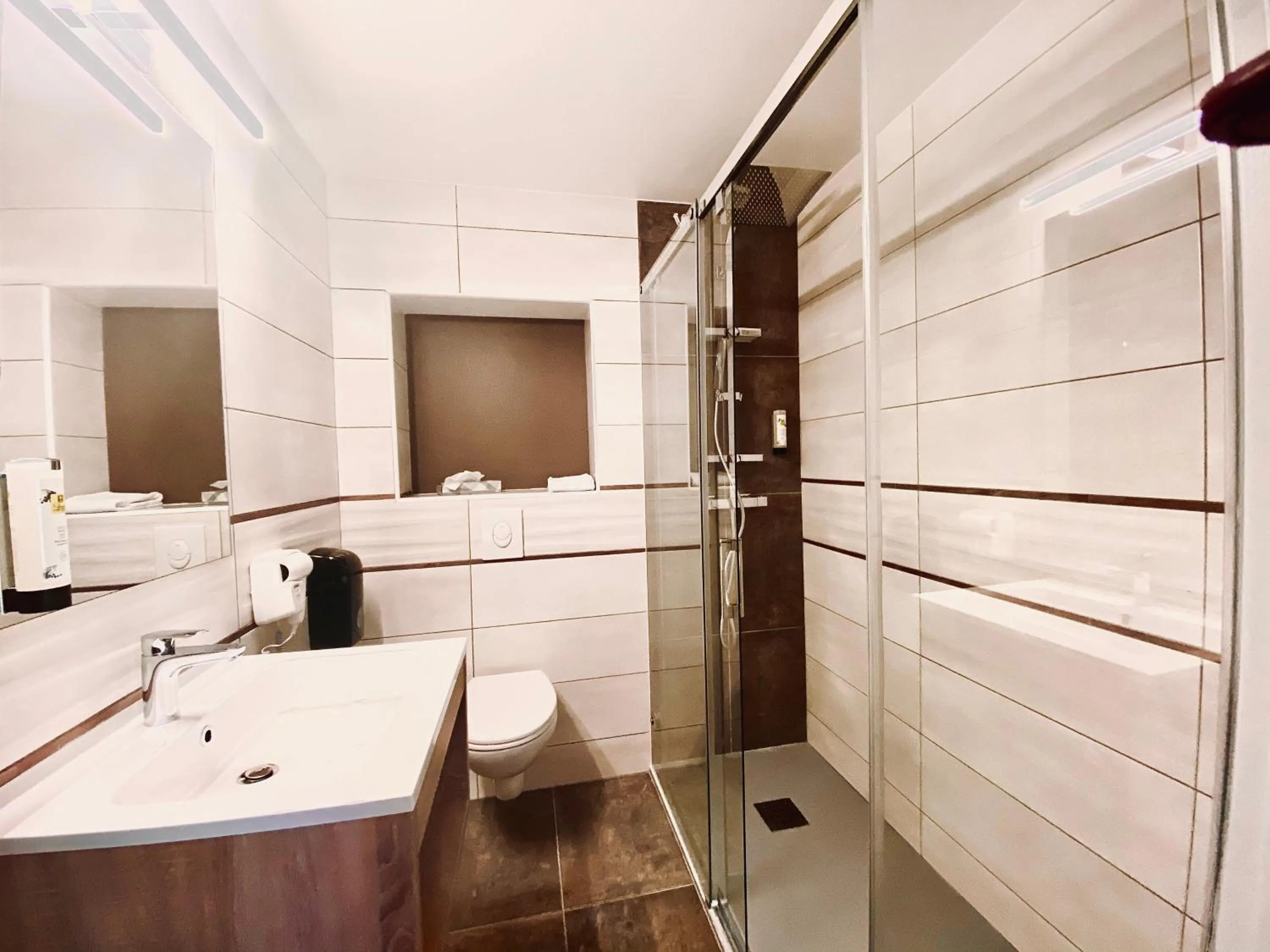 Property building in Logis Hostellerie la Chaumière