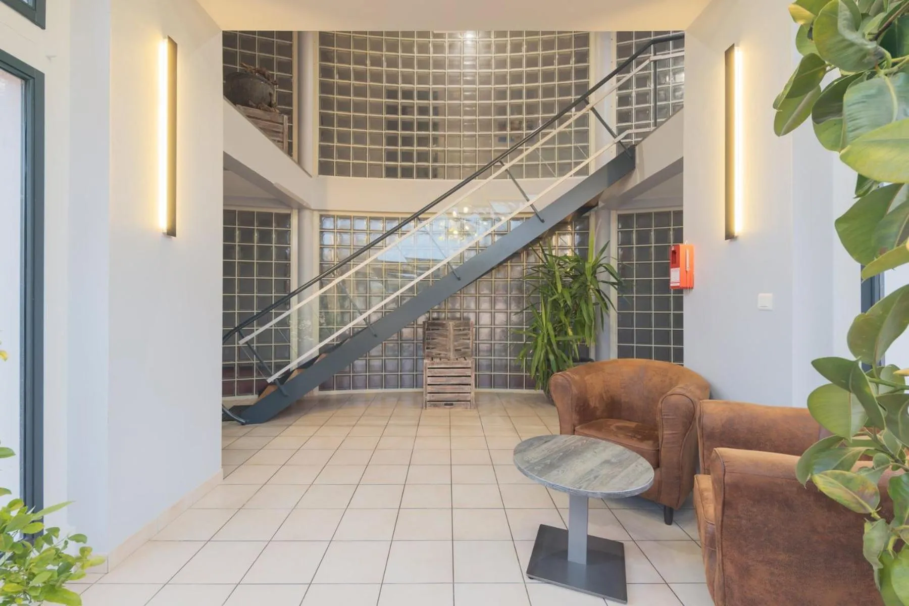 Lobby or reception in Logis Hostellerie la Chaumière