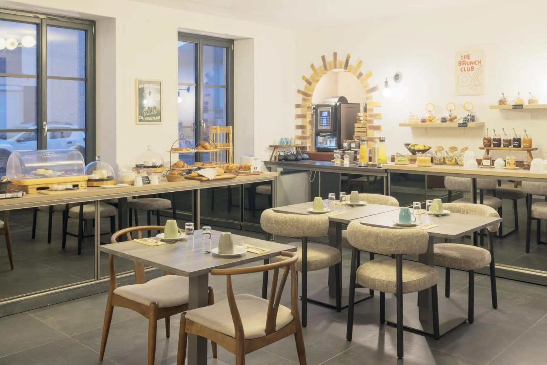 Breakfast in Logis Hostellerie la Chaumière