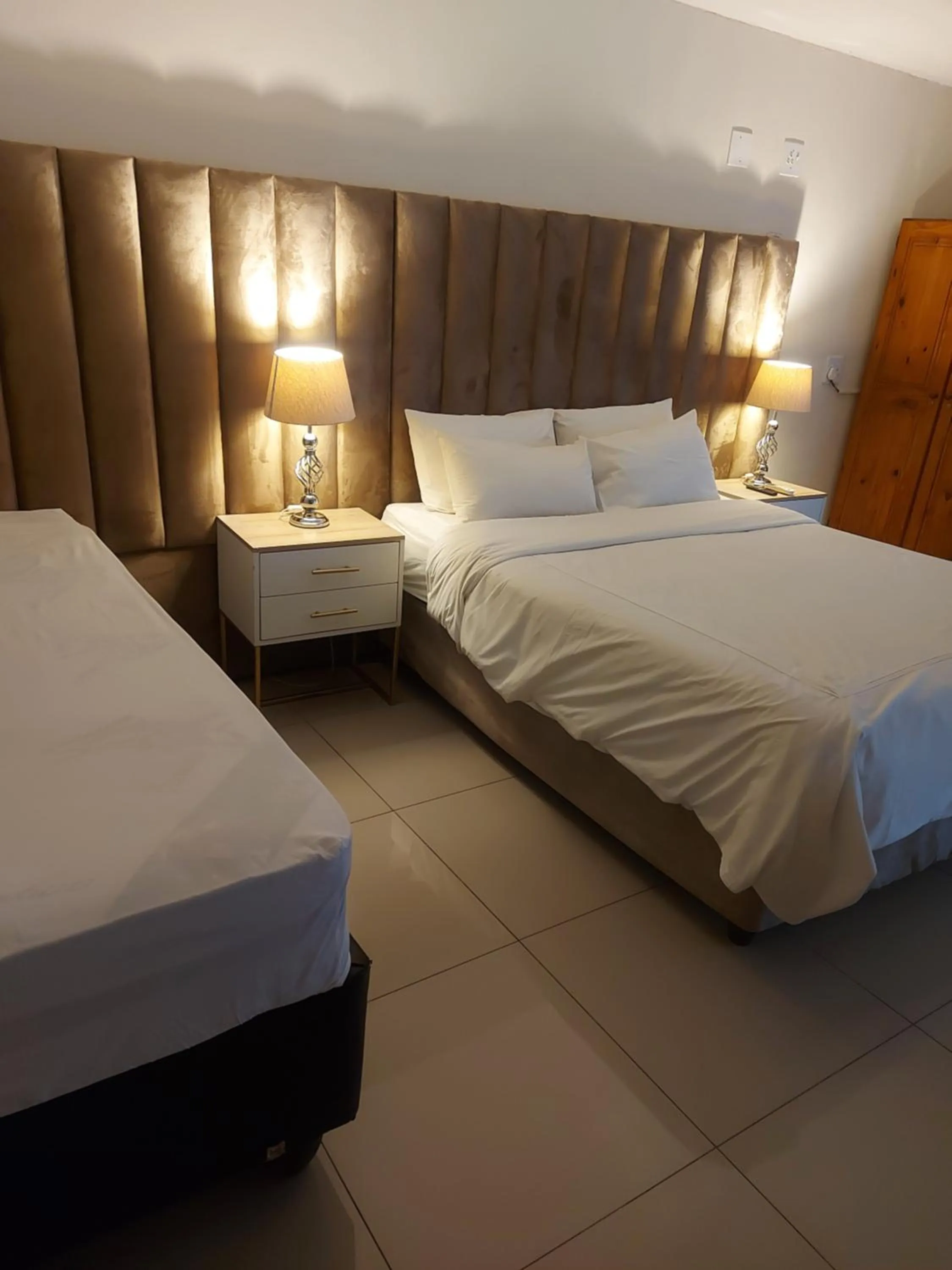 Bed in Purple Olive Guest House