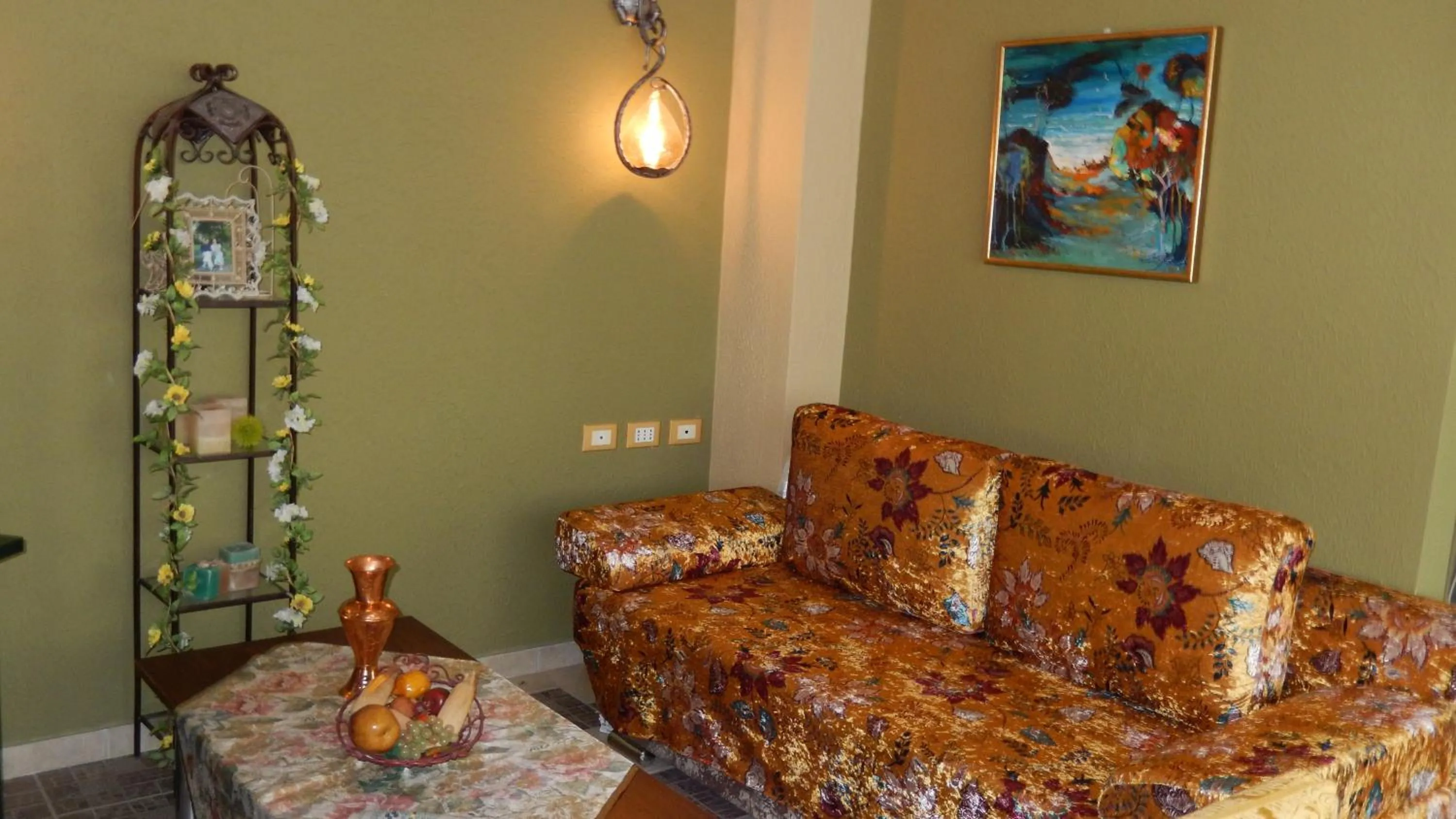 Seating area in DOWN TOWN LUXURY Apartment